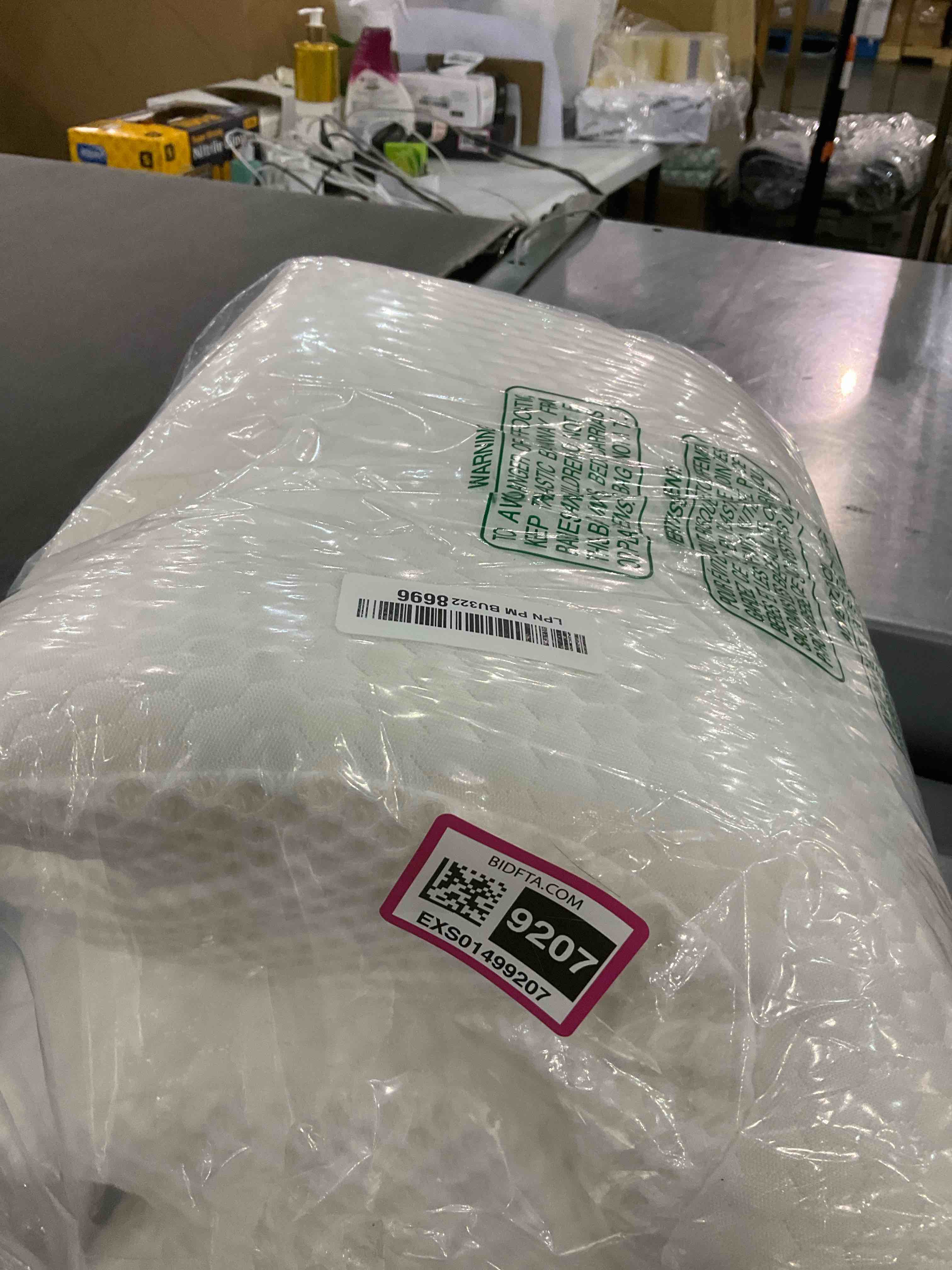 https://s3.amazonaws.com/lotting-images-prod/BargainHunt/EXS01499207_1717590438292.jpeg