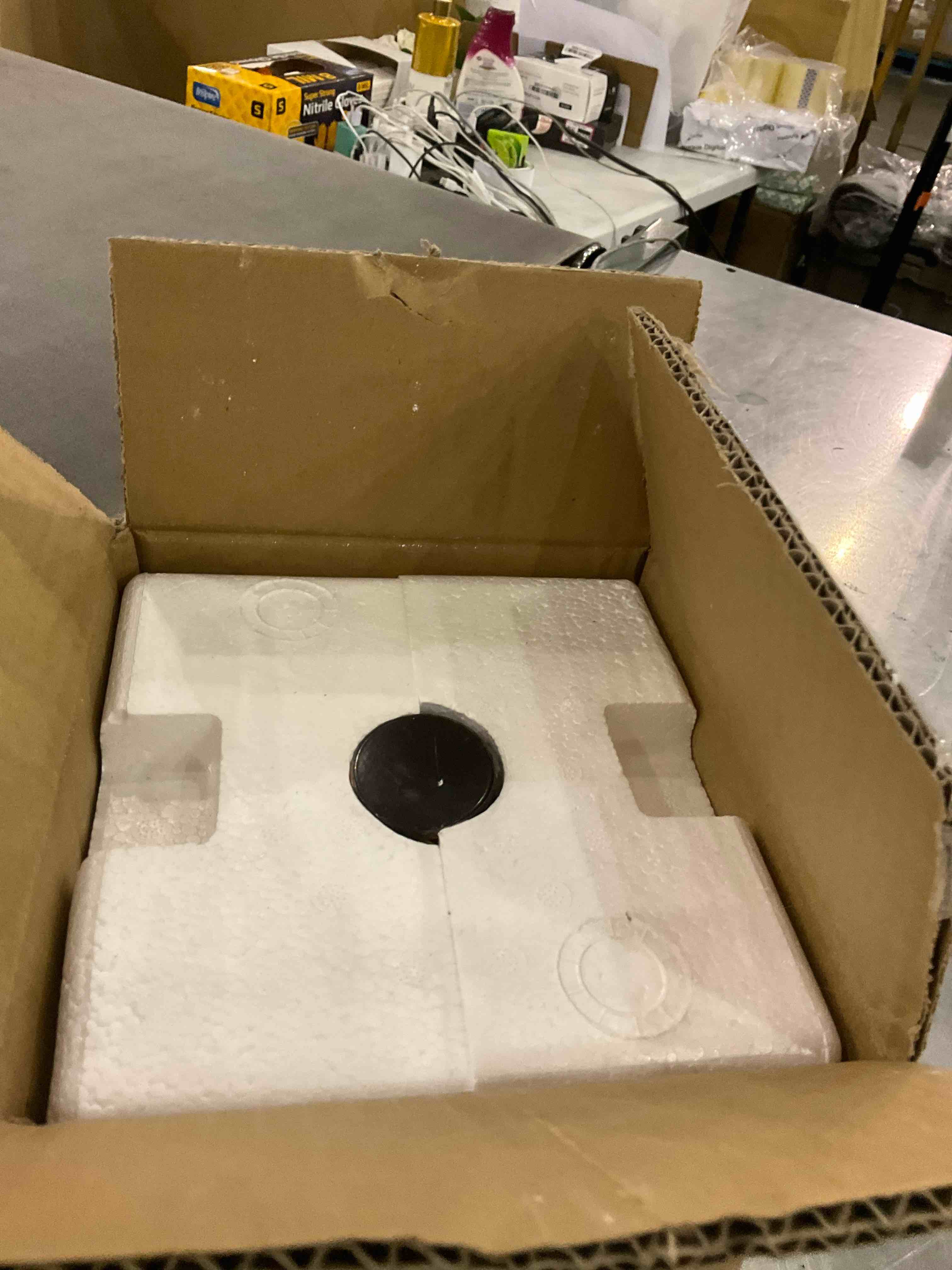 https://s3.amazonaws.com/lotting-images-prod/BargainHunt/EXS01499212_1717590860233.jpeg
