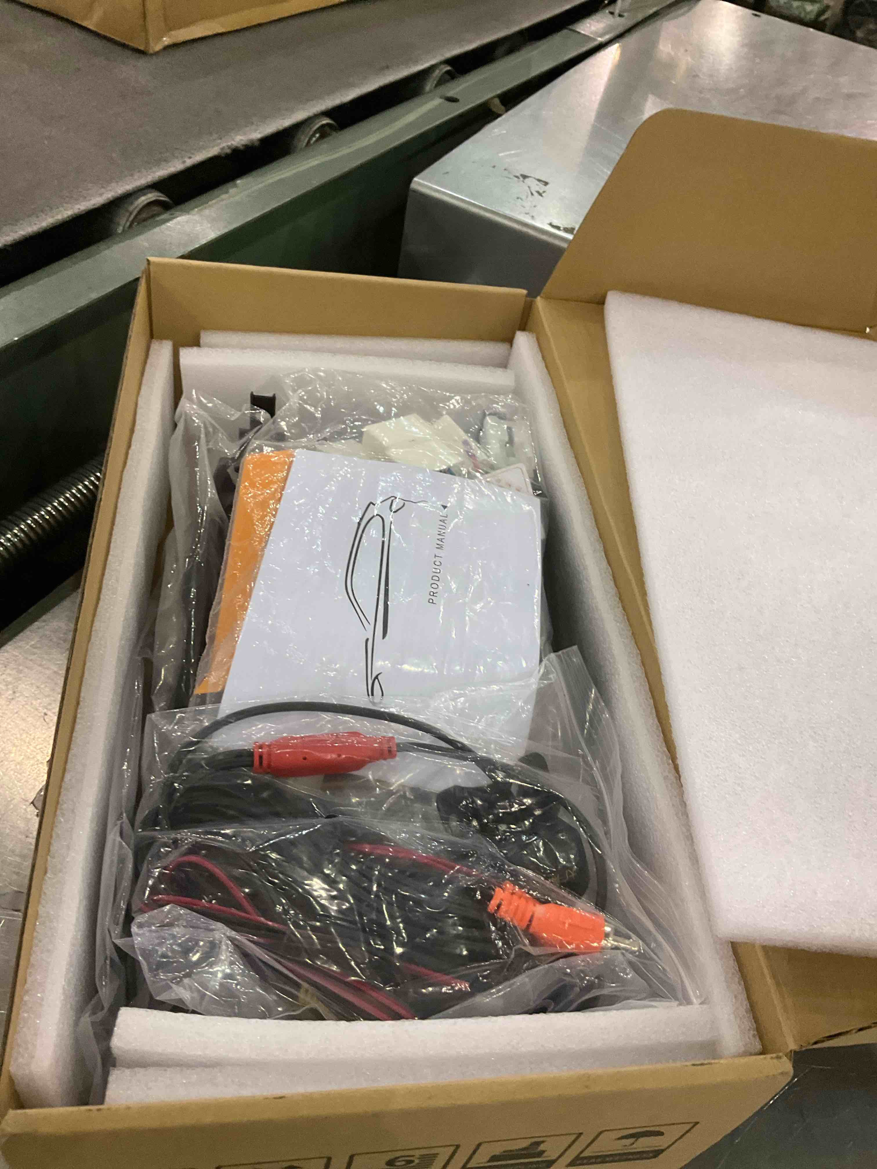 https://s3.amazonaws.com/lotting-images-prod/BargainHunt/EXS01499220_1717590666436.jpeg