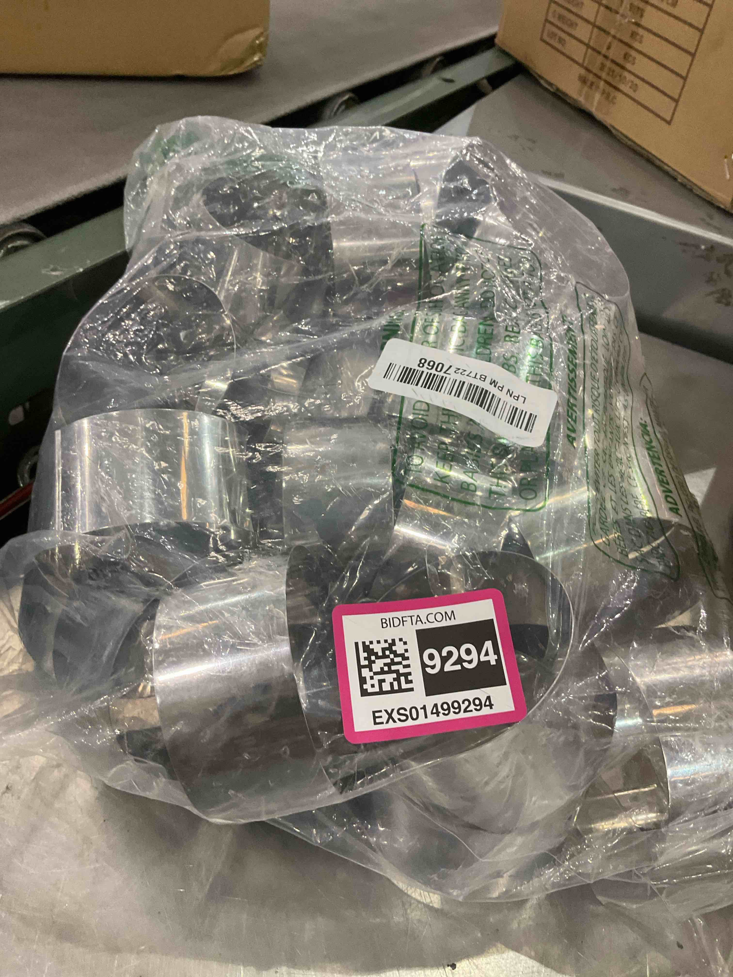 https://s3.amazonaws.com/lotting-images-prod/BargainHunt/EXS01499294_1717601073466.jpeg