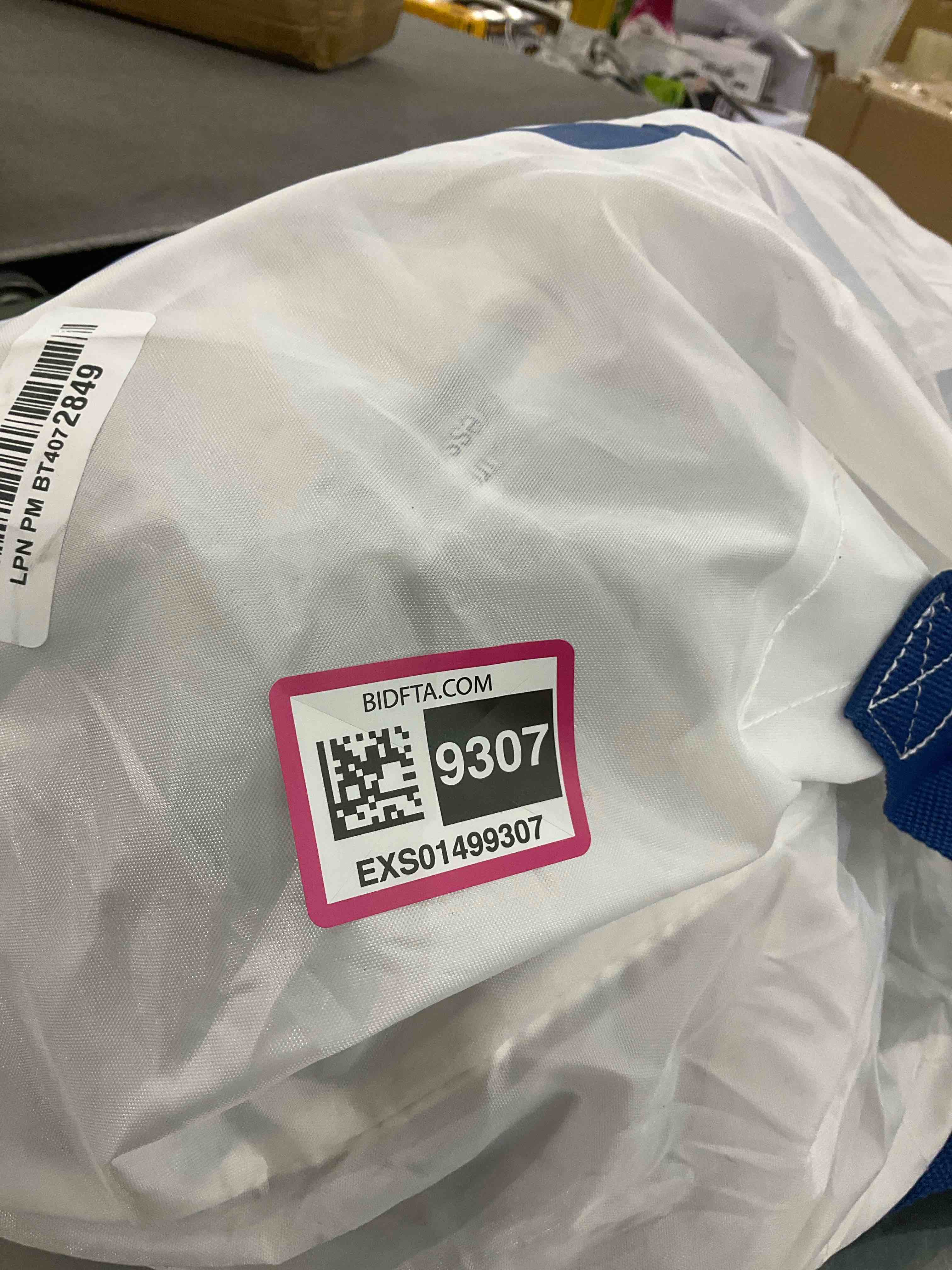 https://s3.amazonaws.com/lotting-images-prod/BargainHunt/EXS01499307_1717602250207.jpeg
