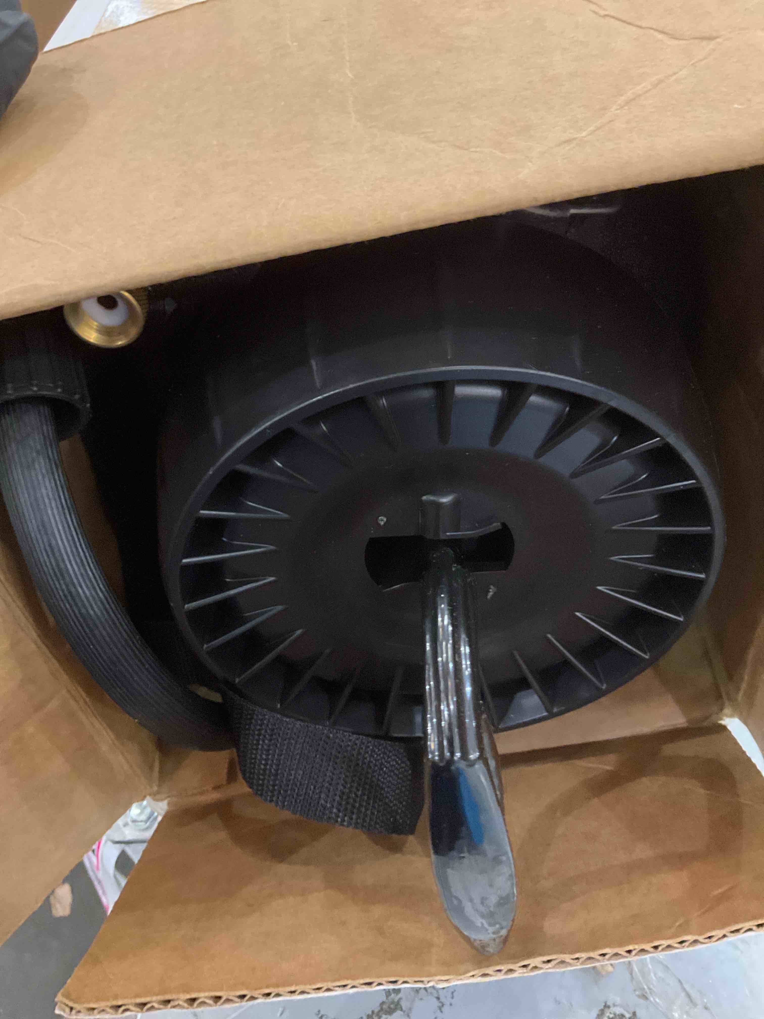 https://s3.amazonaws.com/lotting-images-prod/BargainHunt/EXS01499514_1717007316569.jpeg