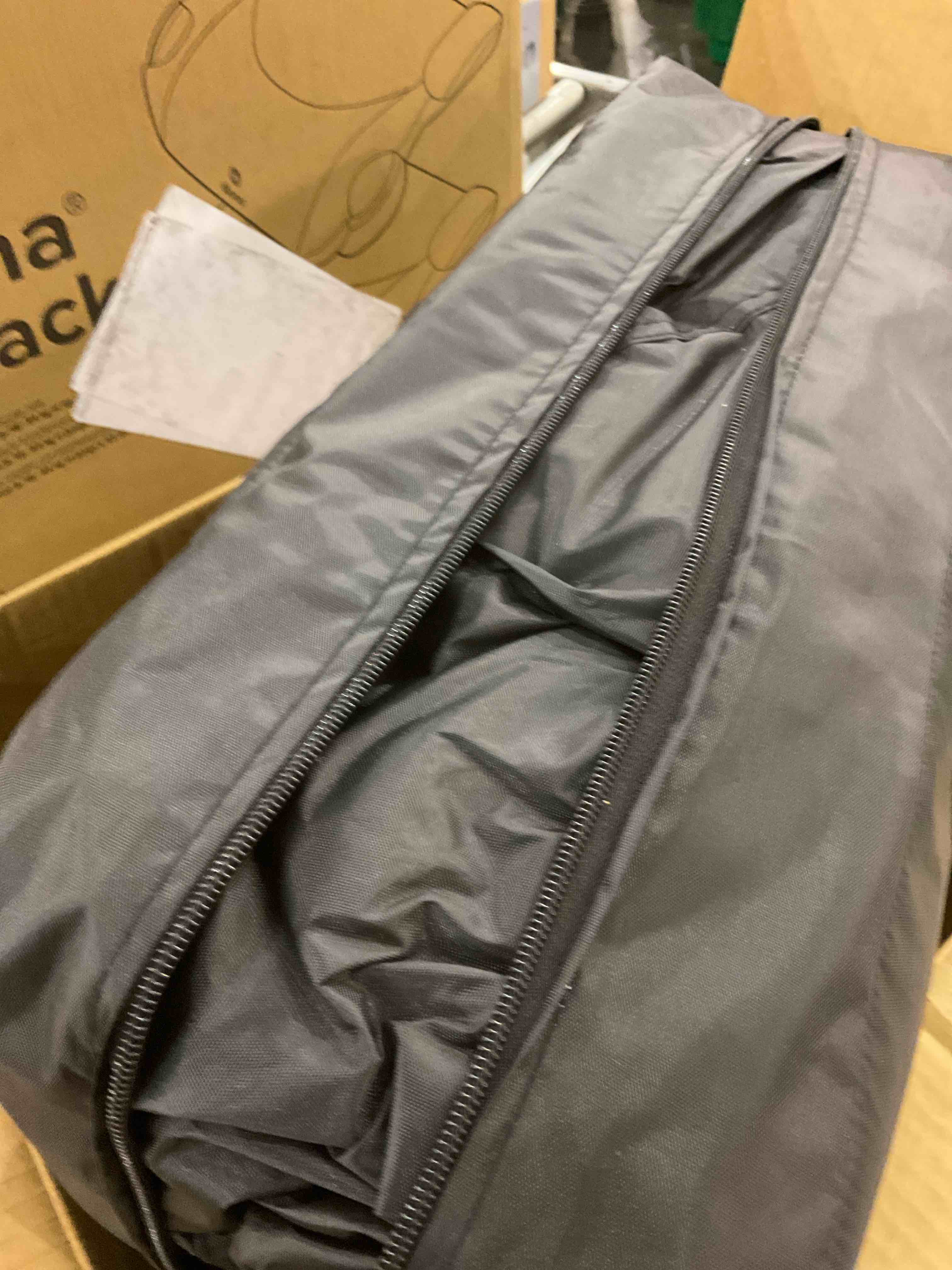 https://s3.amazonaws.com/lotting-images-prod/BargainHunt/EXS01499544_1717068066005.jpeg
