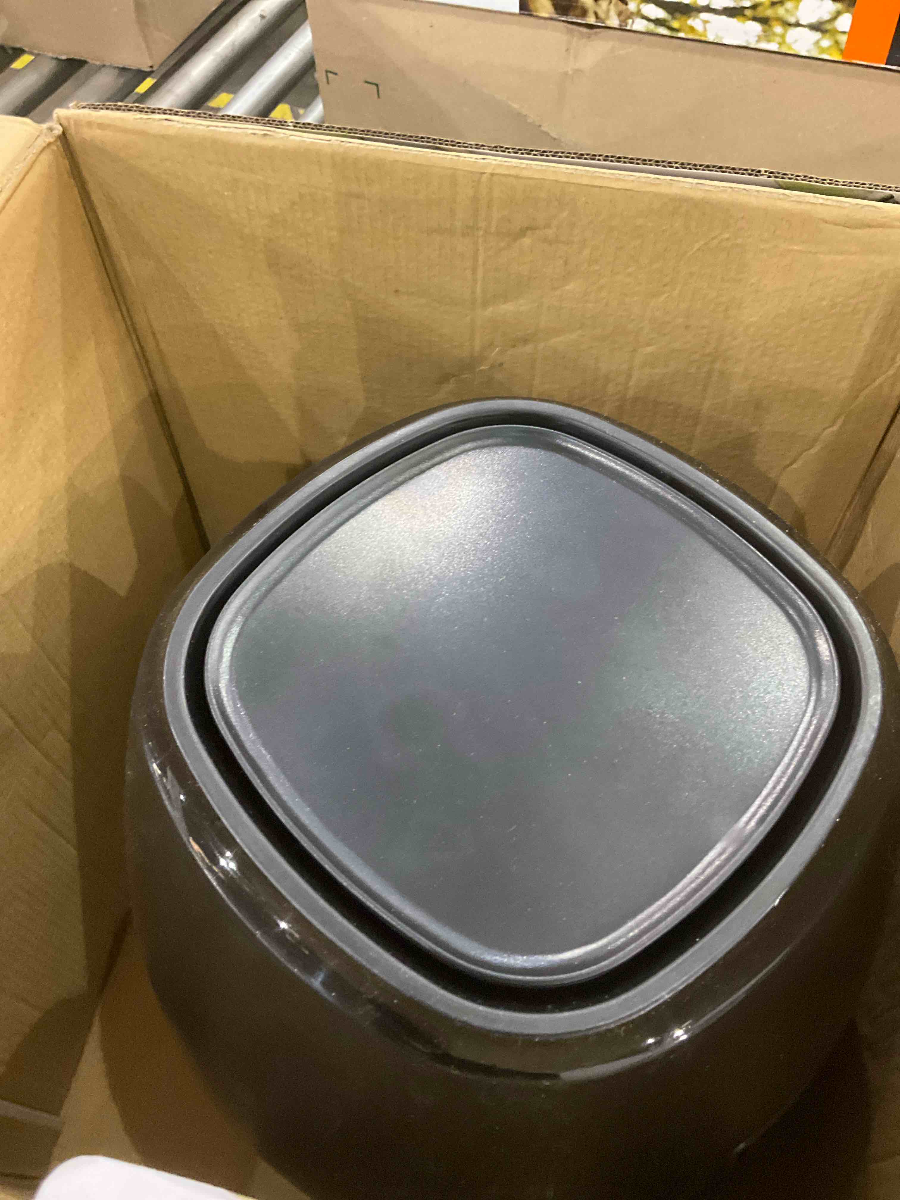 https://s3.amazonaws.com/lotting-images-prod/BargainHunt/EXS01499568_1717070783500.jpeg