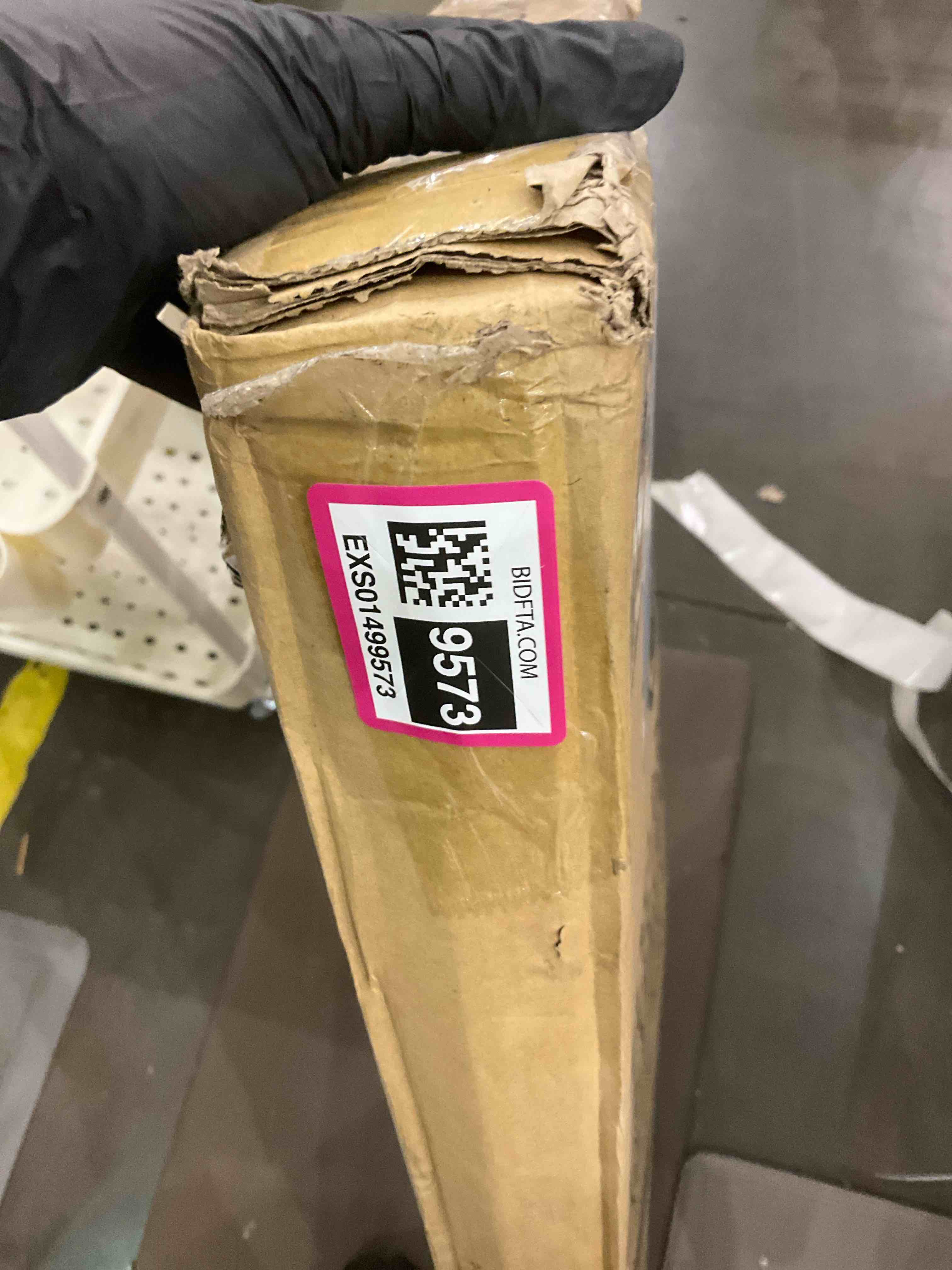 https://s3.amazonaws.com/lotting-images-prod/BargainHunt/EXS01499573_1717071337119.jpeg