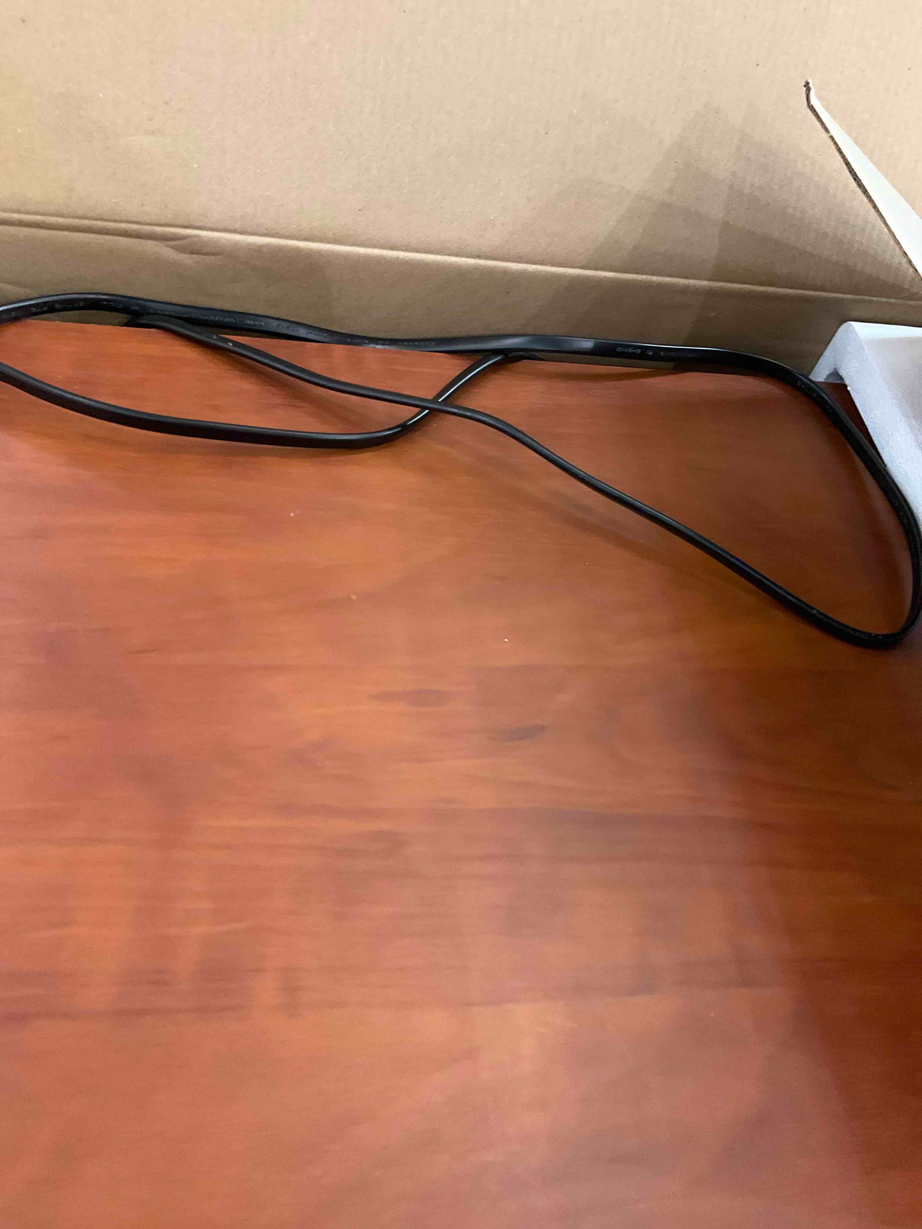 https://s3.amazonaws.com/lotting-images-prod/BargainHunt/EXS01499696_1717094835975.jpeg