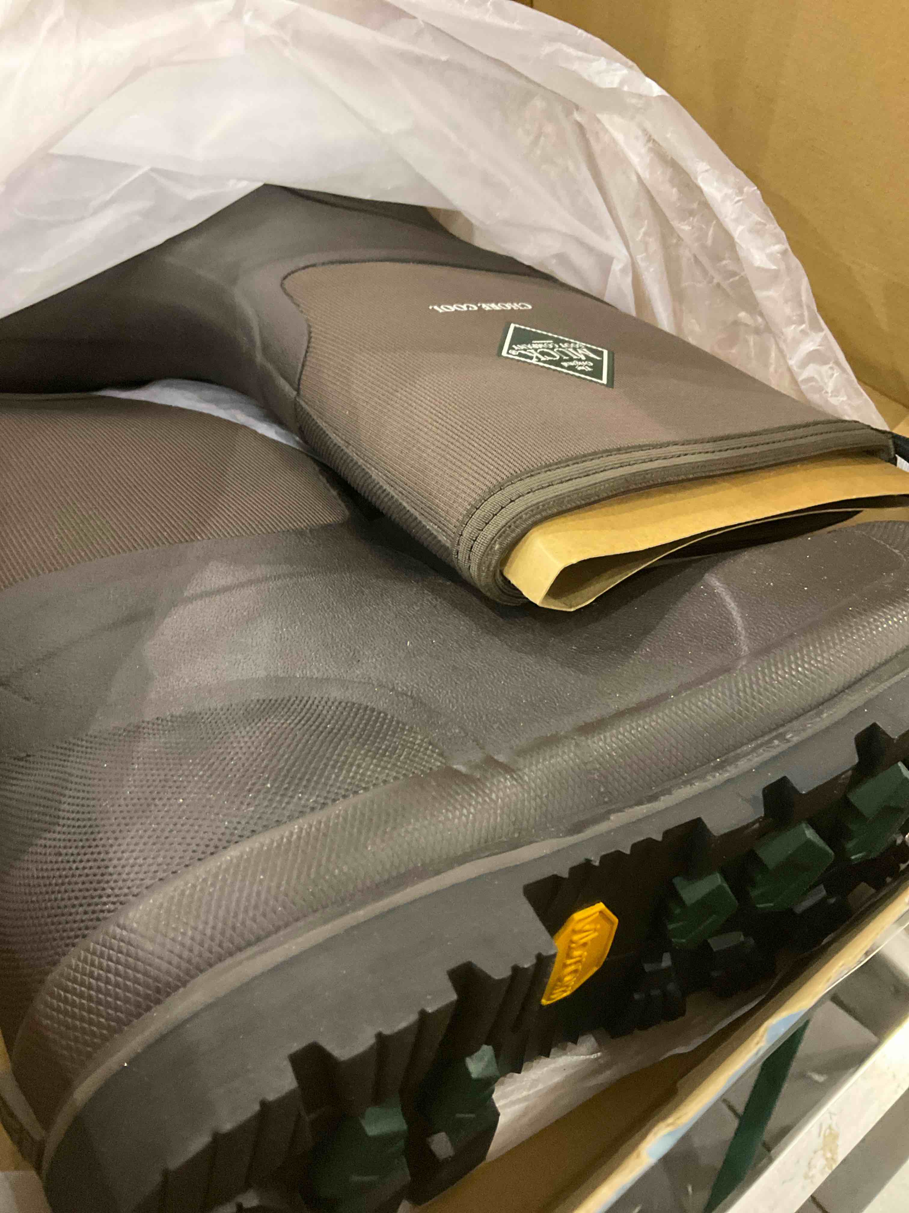 https://s3.amazonaws.com/lotting-images-prod/BargainHunt/EXS01499731_1717156772595.jpeg