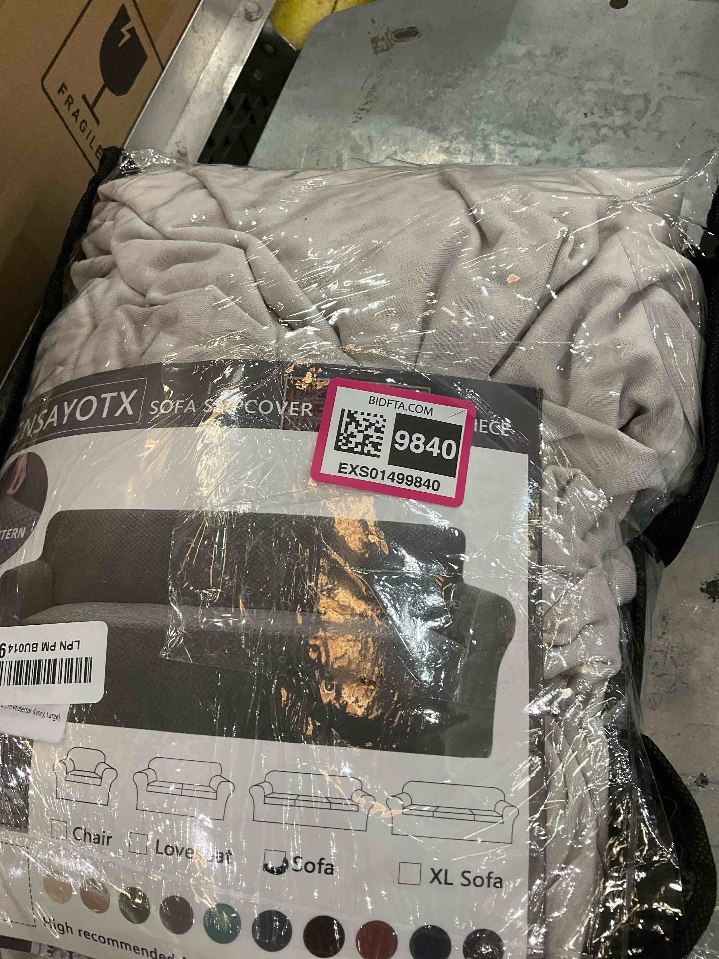 https://s3.amazonaws.com/lotting-images-prod/BargainHunt/EXS01499840_1717180024752.jpeg