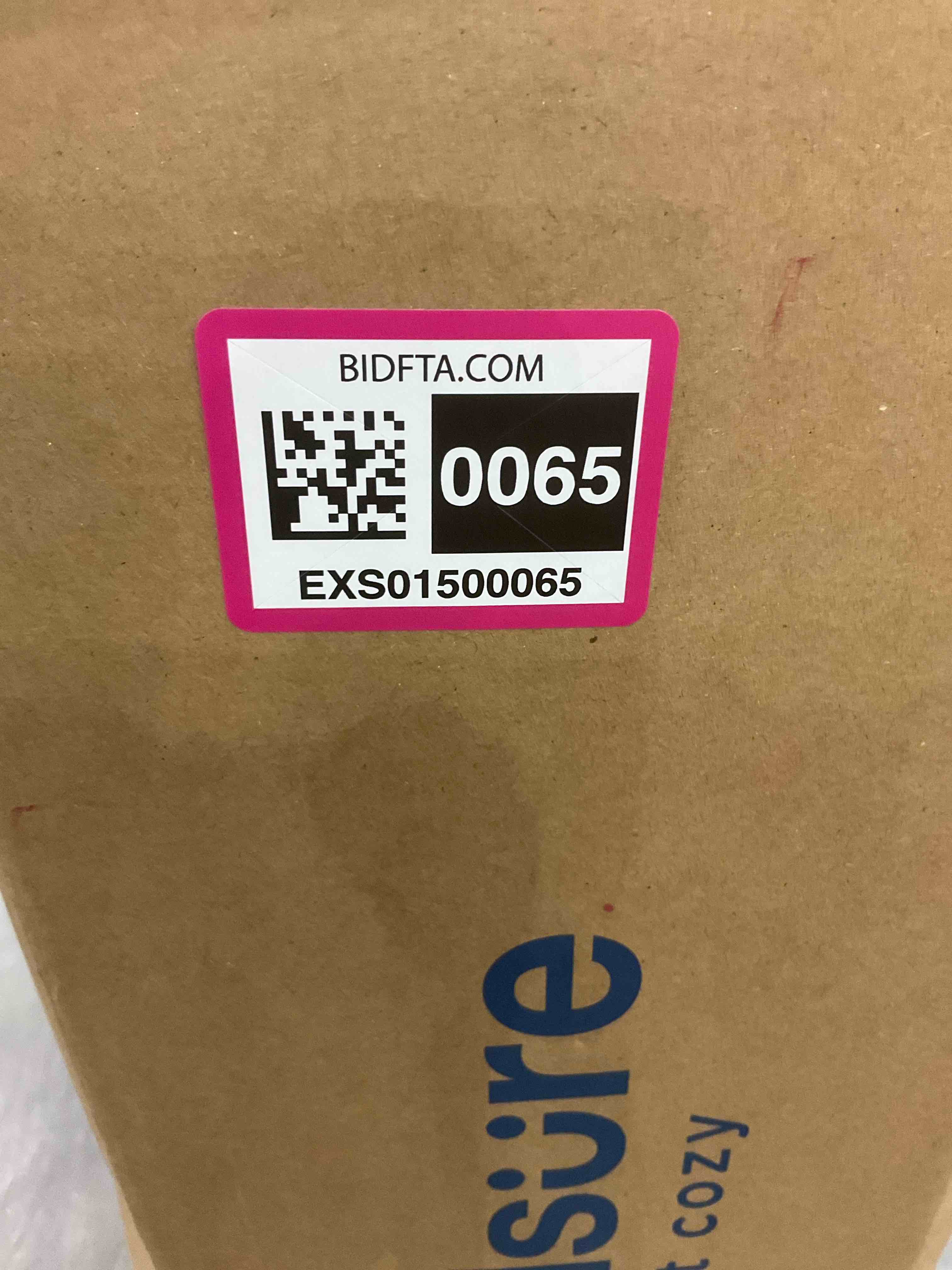 https://s3.amazonaws.com/lotting-images-prod/BargainHunt/EXS01500065_1718107057588.jpeg