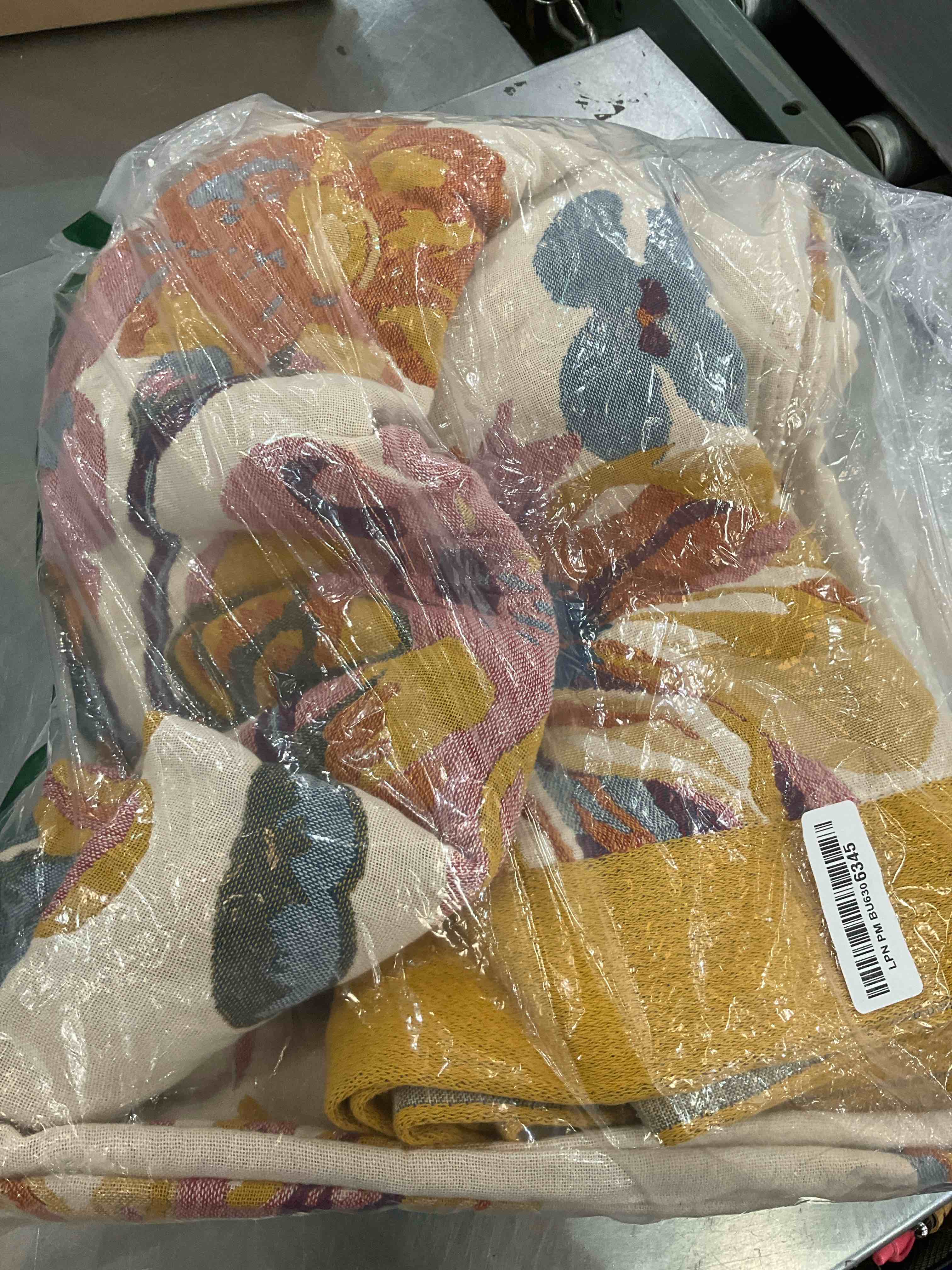 https://s3.amazonaws.com/lotting-images-prod/BargainHunt/EXS01500156_1718124693679.jpeg