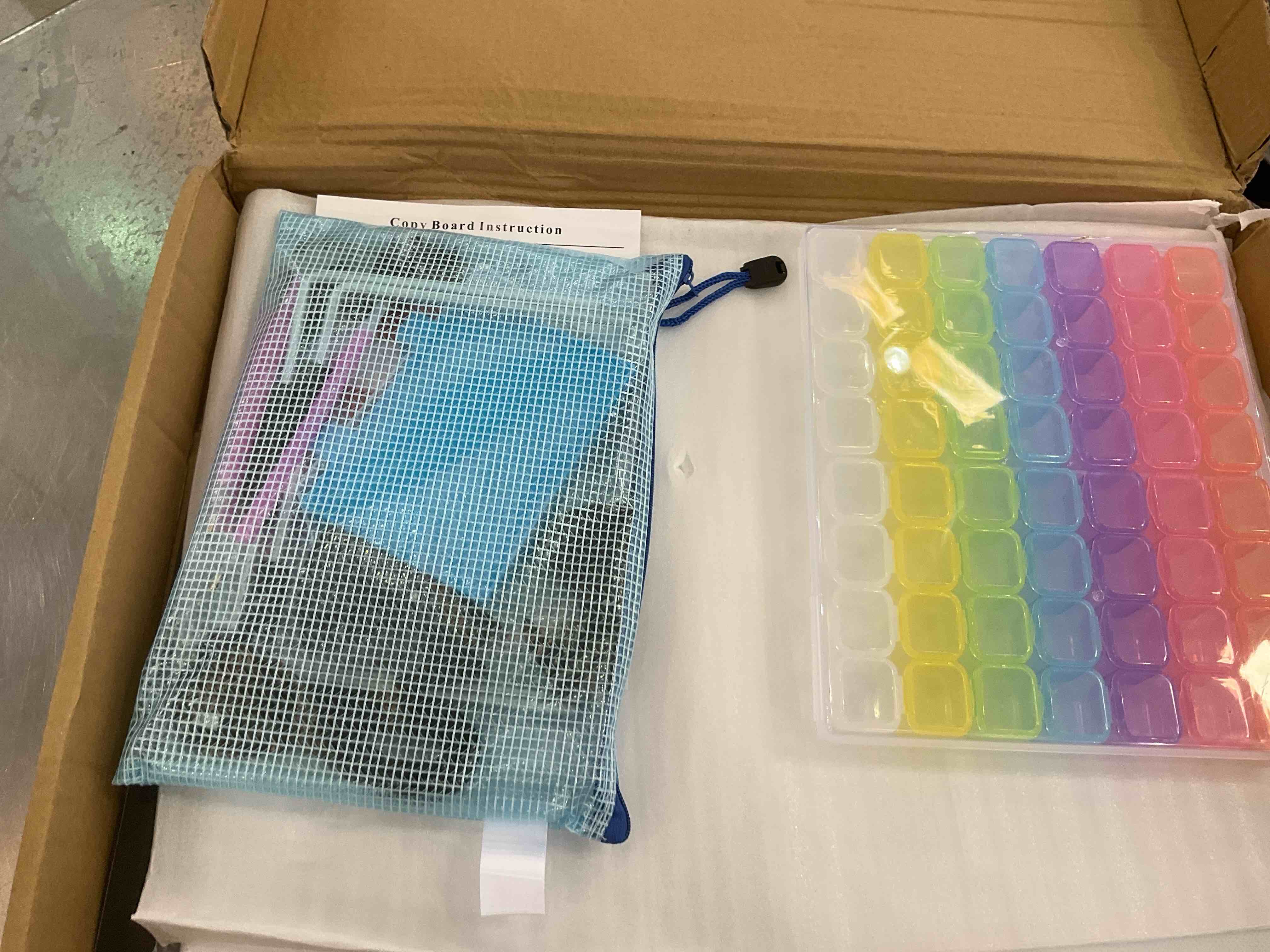 https://s3.amazonaws.com/lotting-images-prod/BargainHunt/EXS01500183_1718130426662.jpeg