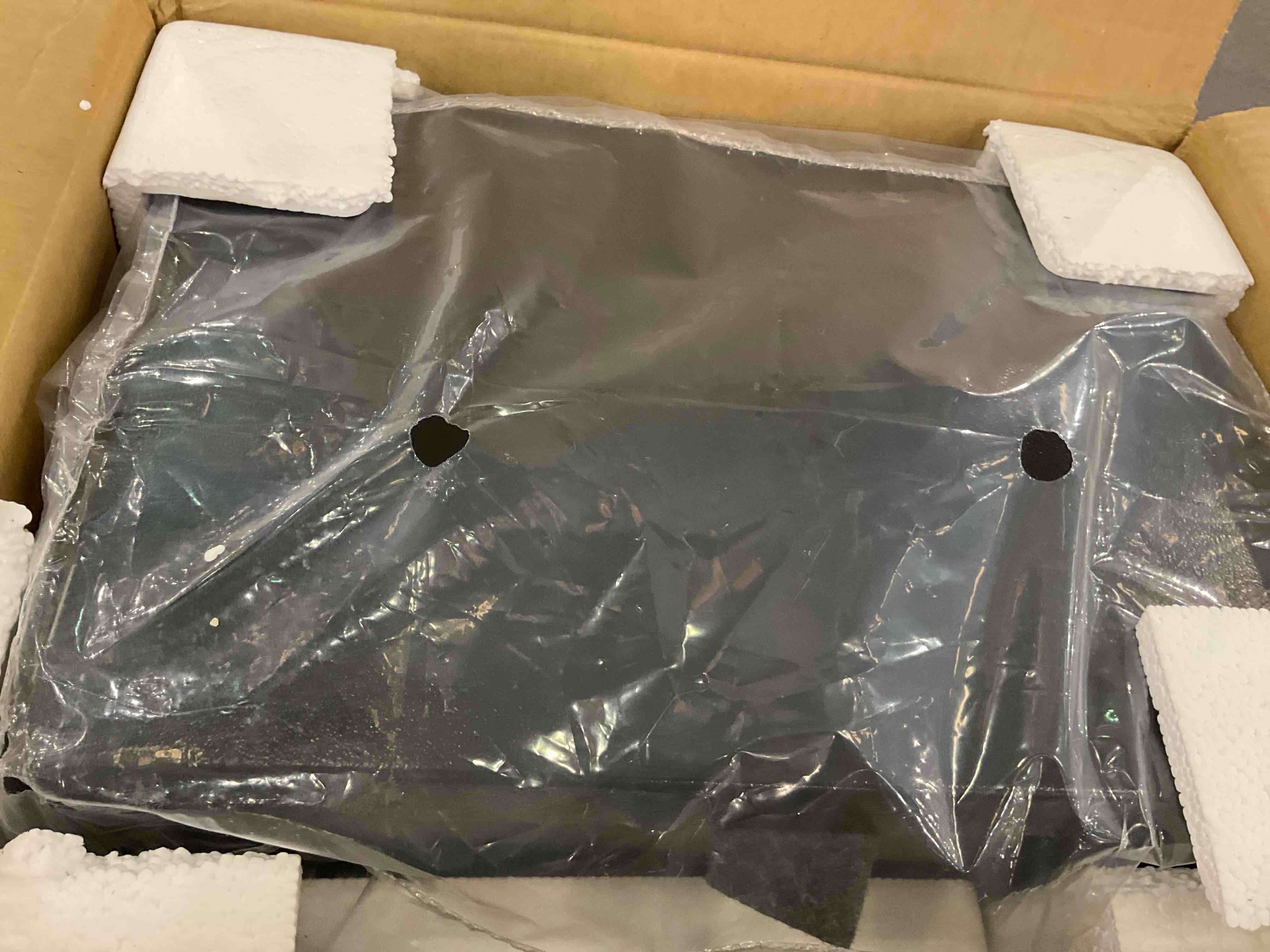 https://s3.amazonaws.com/lotting-images-prod/BargainHunt/EXS01500405_1718282288441.jpeg
