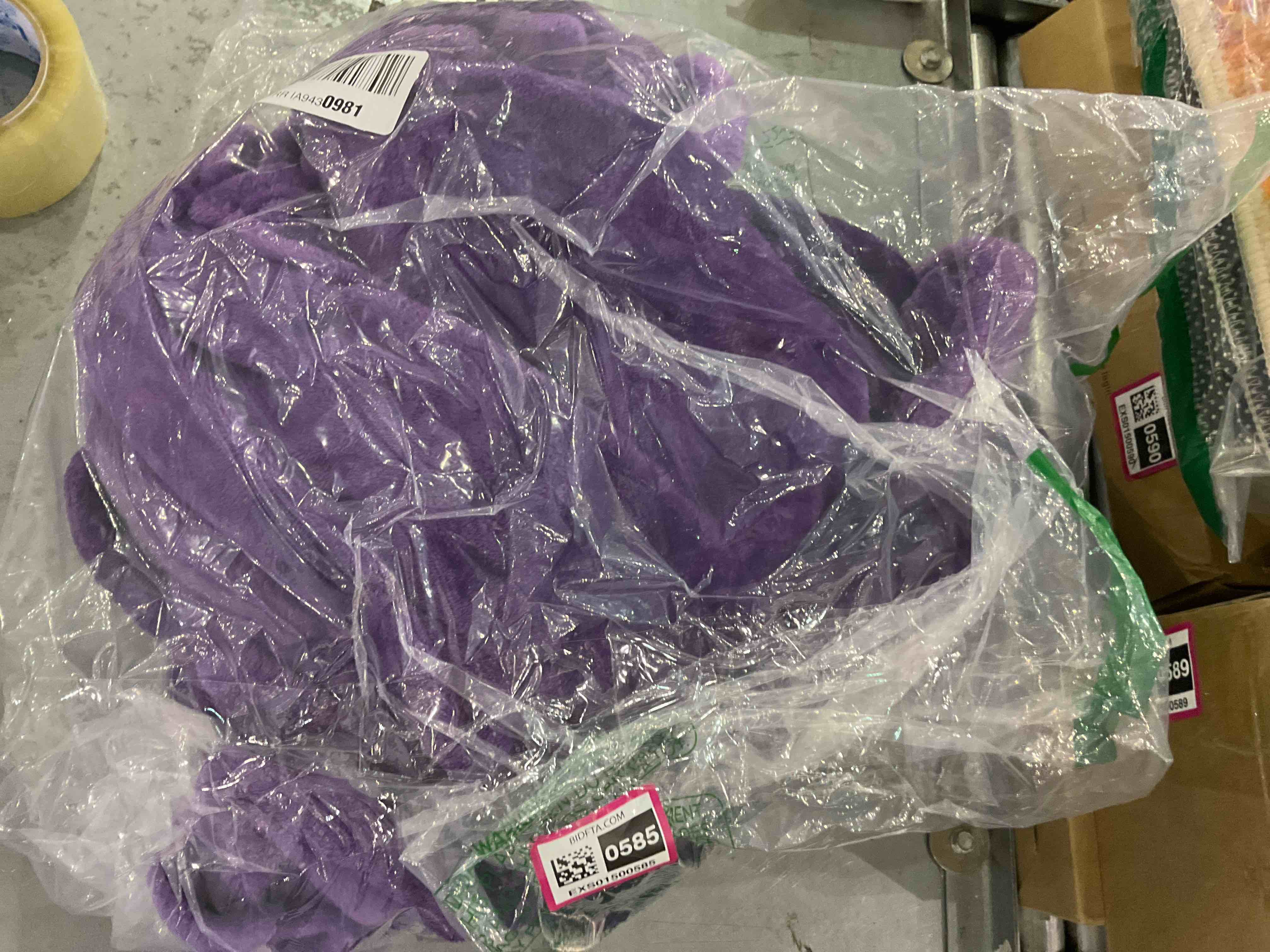 https://s3.amazonaws.com/lotting-images-prod/BargainHunt/EXS01500585_1715949431791.jpeg