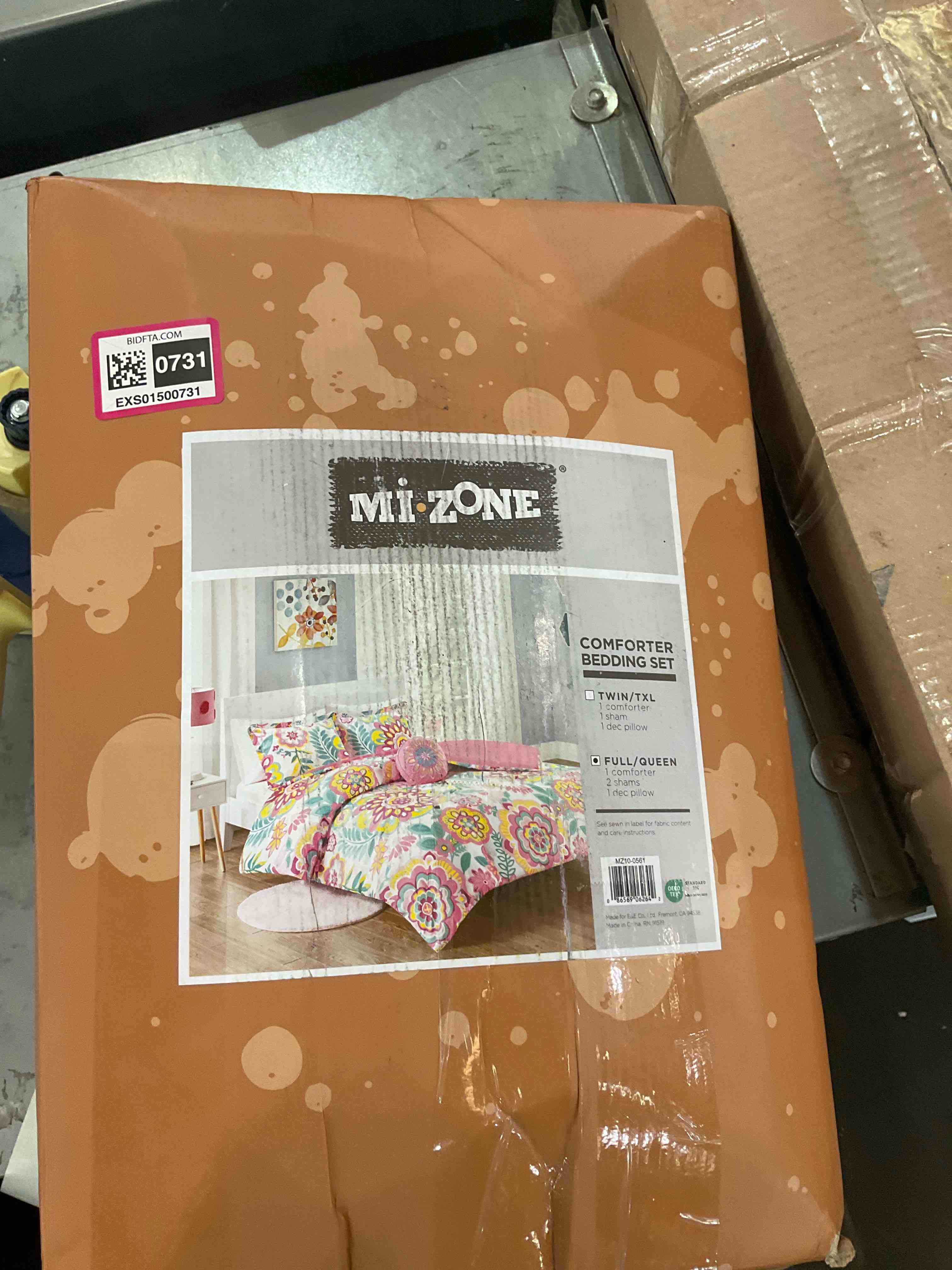https://s3.amazonaws.com/lotting-images-prod/BargainHunt/EXS01500731_1716302605456.jpeg