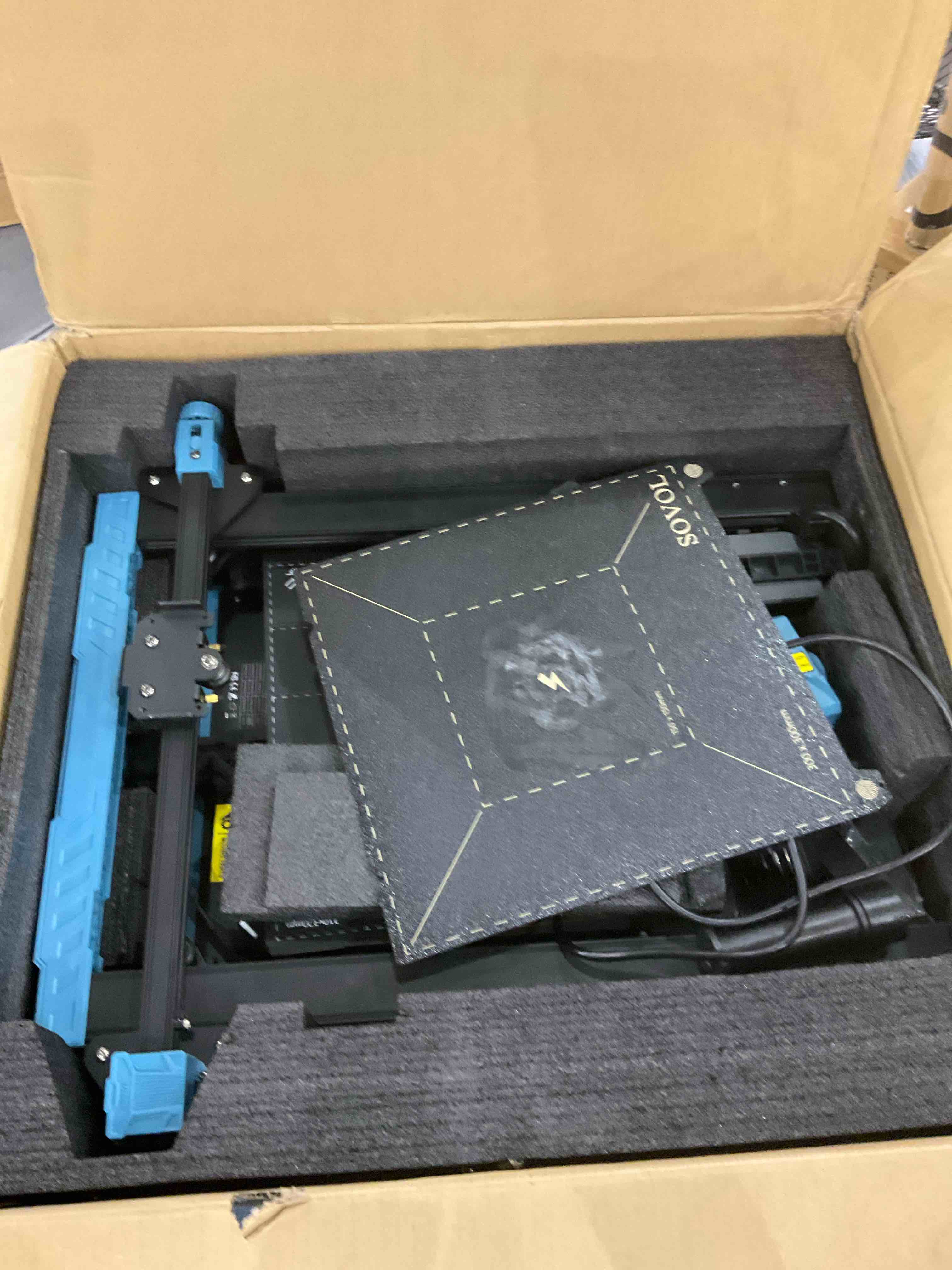 https://s3.amazonaws.com/lotting-images-prod/BargainHunt/EXS01500865_1716491653304.jpeg