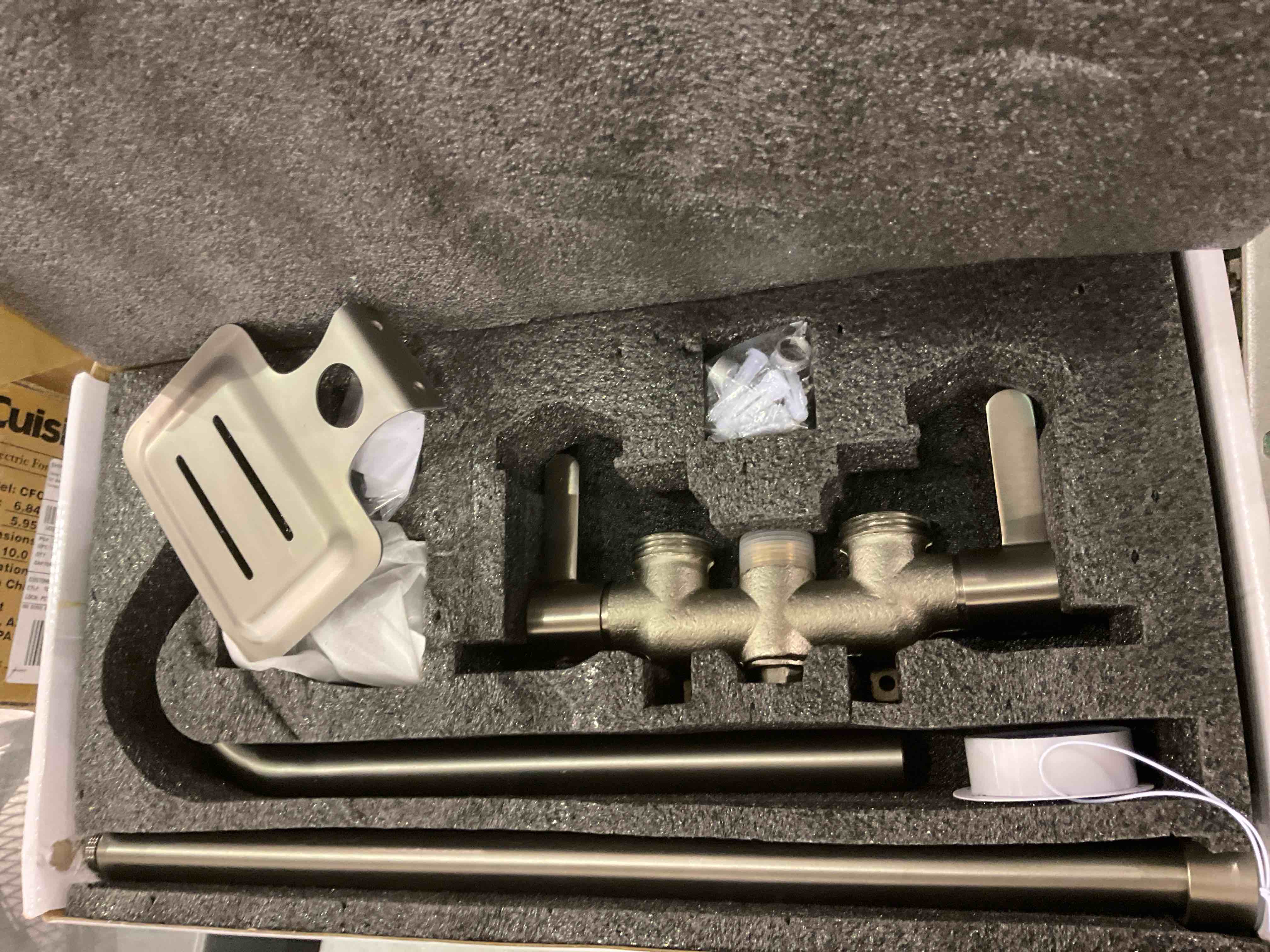 https://s3.amazonaws.com/lotting-images-prod/BargainHunt/EXS01500866_1716491810041.jpeg