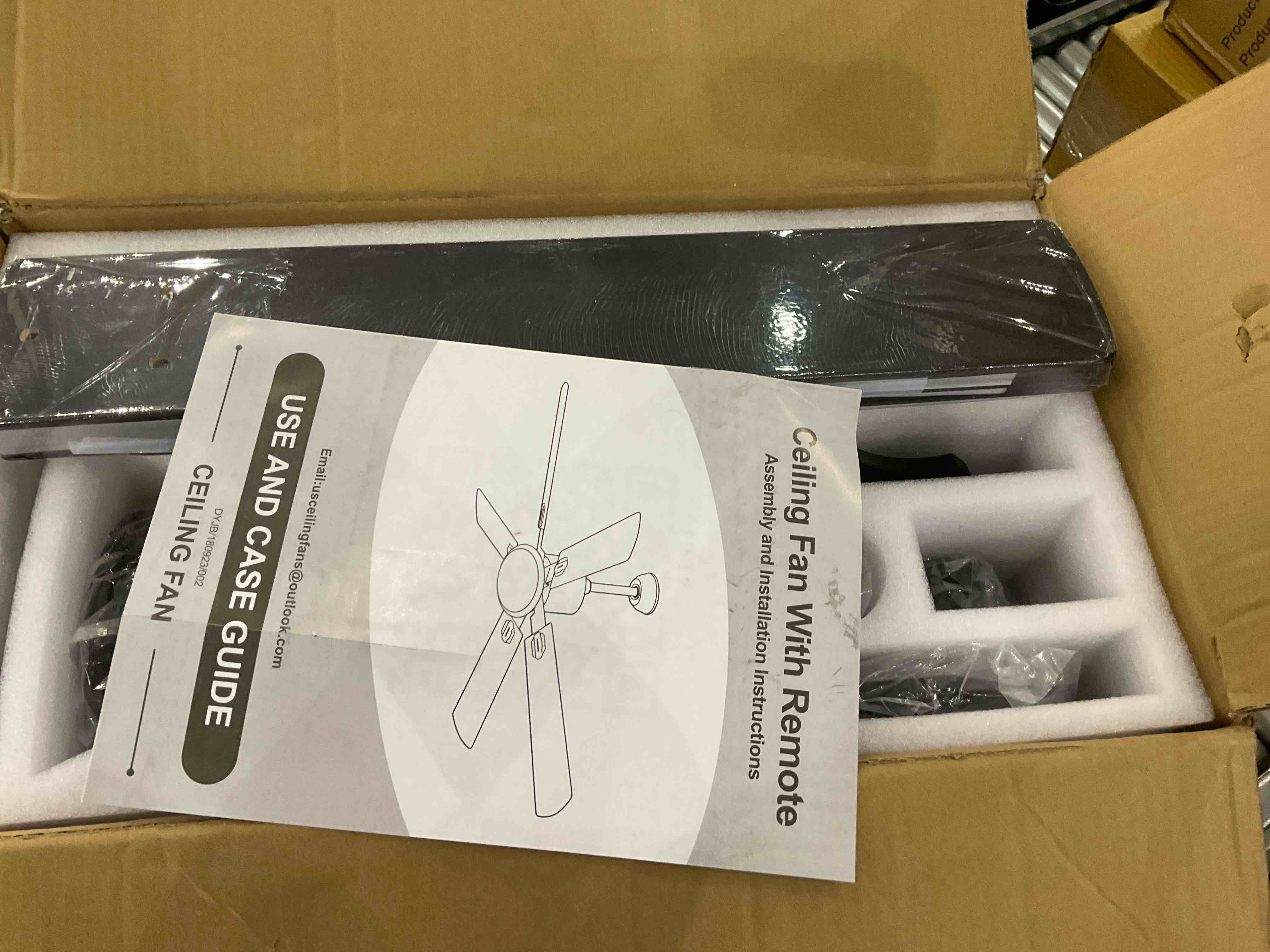https://s3.amazonaws.com/lotting-images-prod/BargainHunt/EXS01500877_1716896158442.jpeg