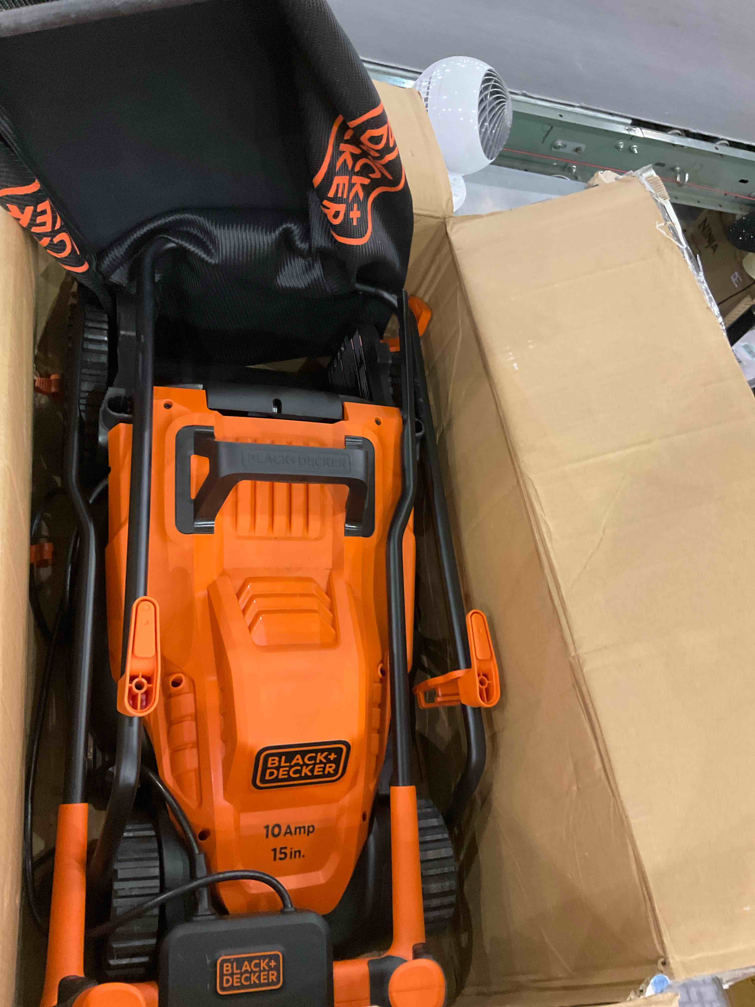 https://s3.amazonaws.com/lotting-images-prod/BargainHunt/EXS01500888_1716897923575.jpeg