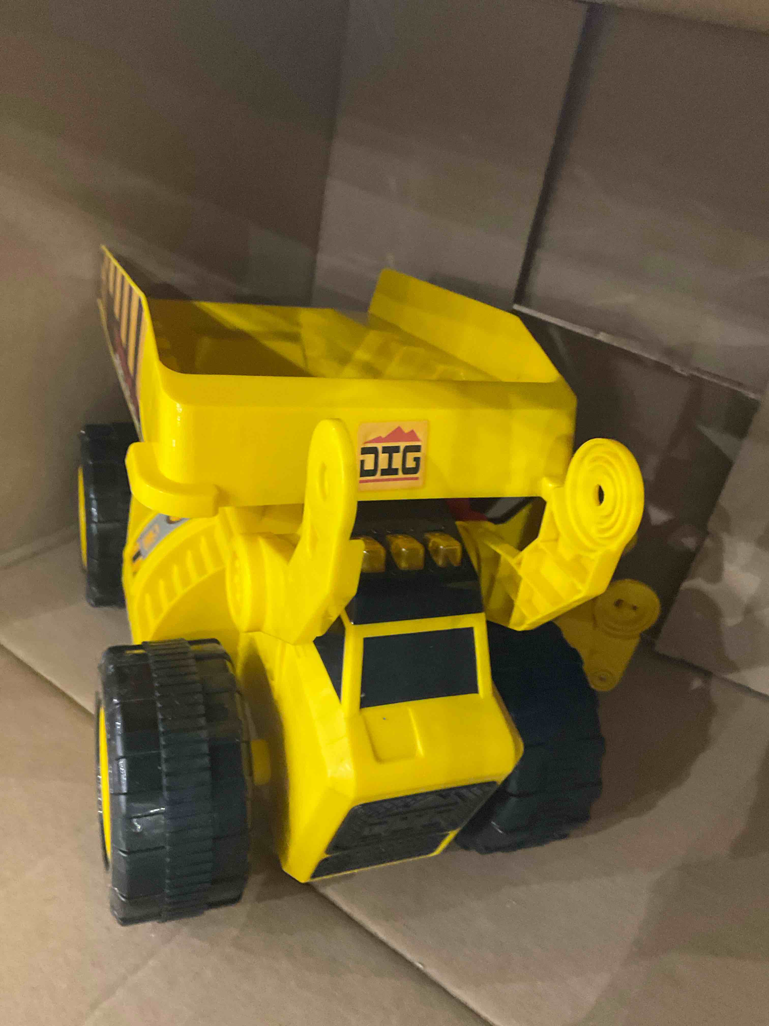 https://s3.amazonaws.com/lotting-images-prod/BargainHunt/EXS01500892_1716898446045.jpeg