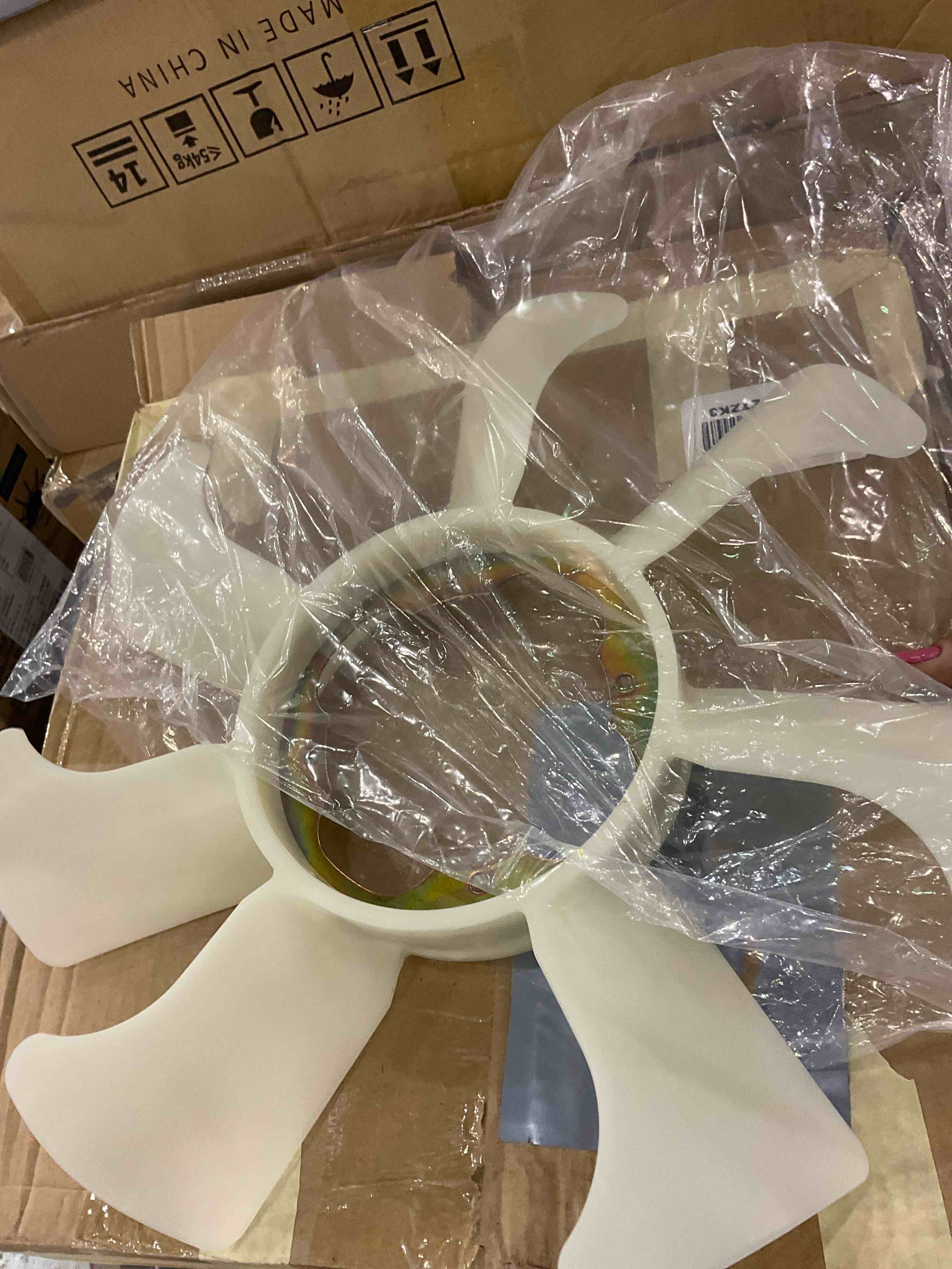 https://s3.amazonaws.com/lotting-images-prod/BargainHunt/EXS01500897_1716981426482.jpeg