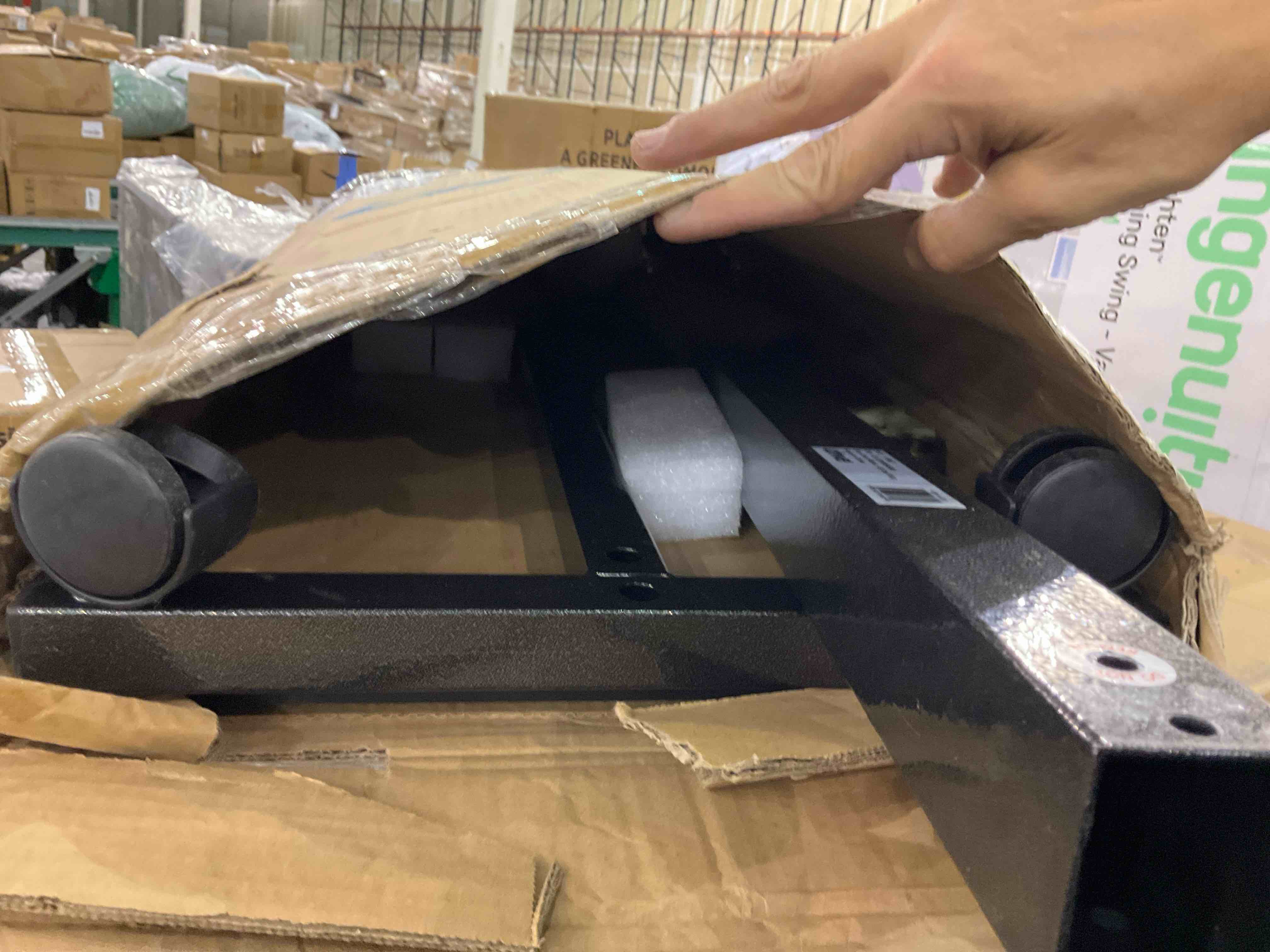 https://s3.amazonaws.com/lotting-images-prod/BargainHunt/EXS01500974_1717597823034.jpeg