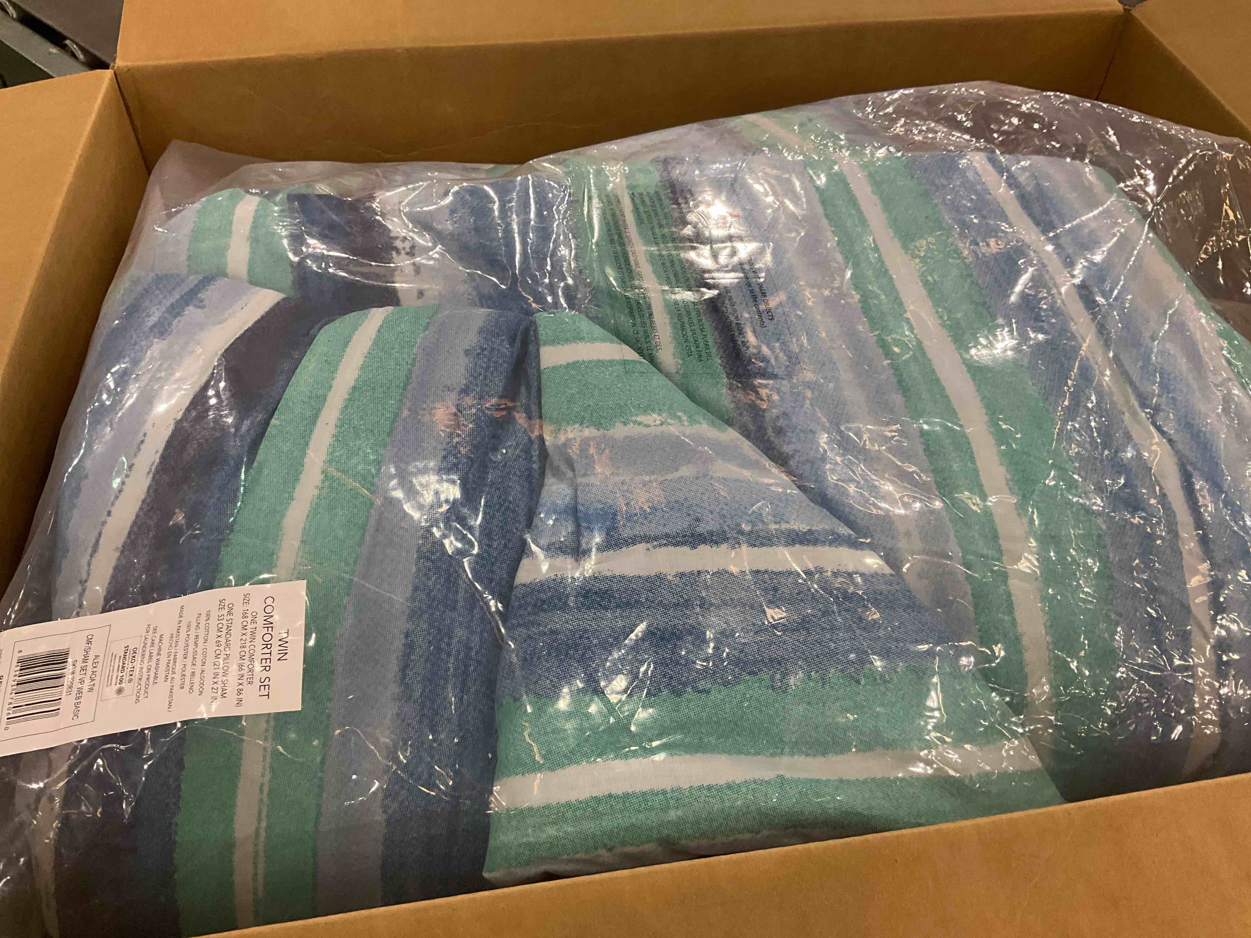 https://s3.amazonaws.com/lotting-images-prod/BargainHunt/EXS01501194_1717680424111.jpeg