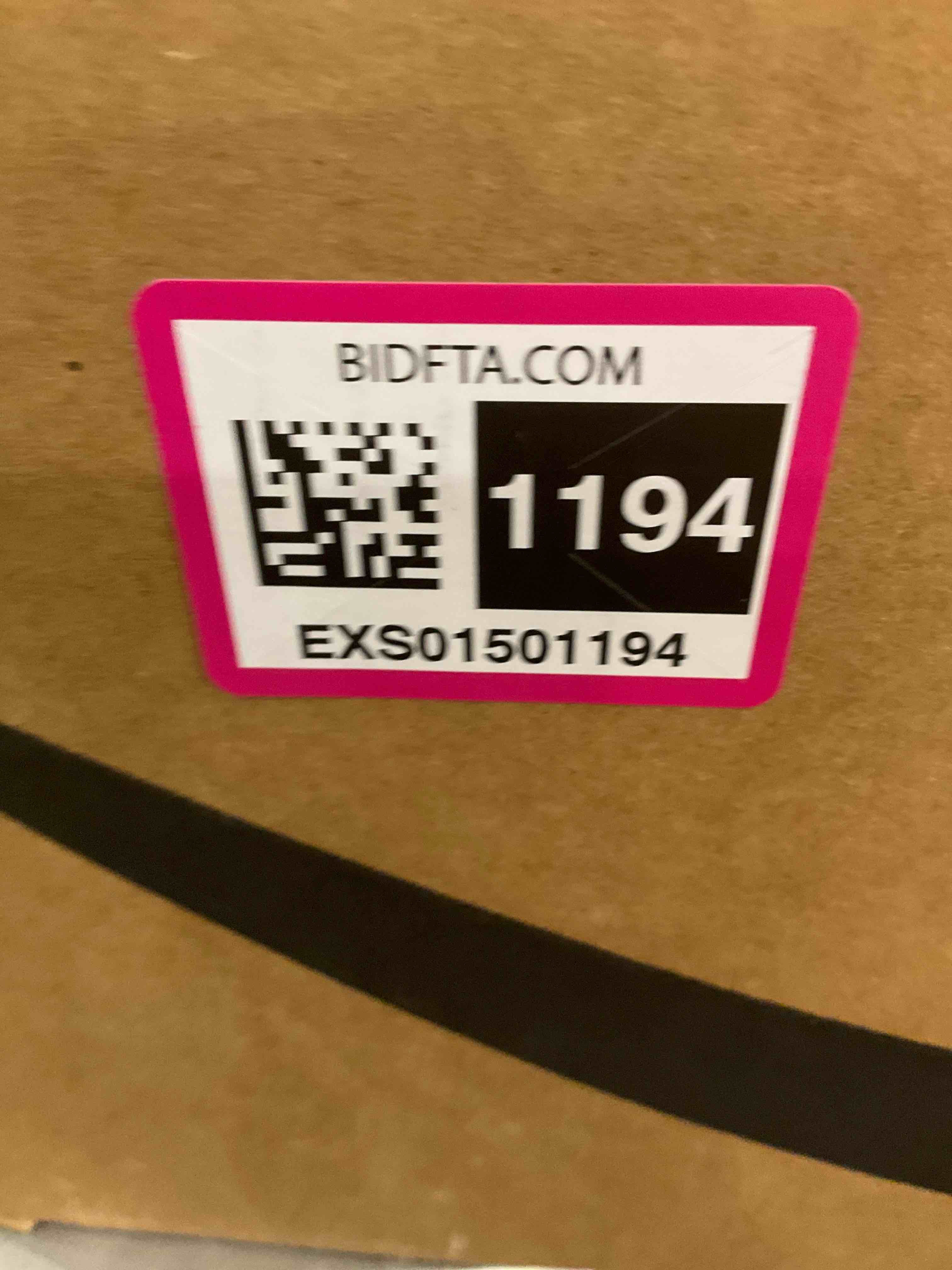 https://s3.amazonaws.com/lotting-images-prod/BargainHunt/EXS01501194_1717680446990.jpeg