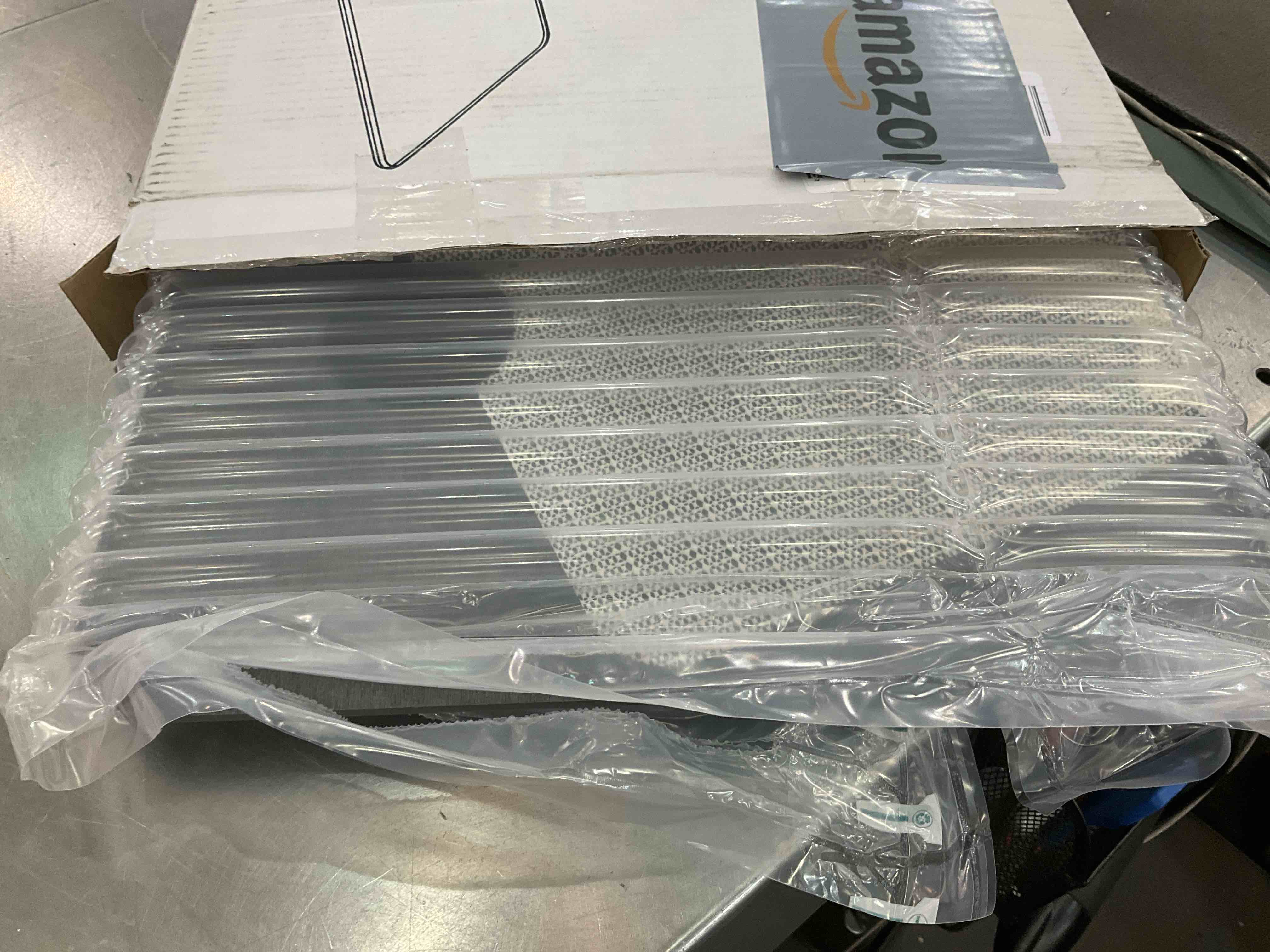 https://s3.amazonaws.com/lotting-images-prod/BargainHunt/EXS01501261_1717693955751.jpeg