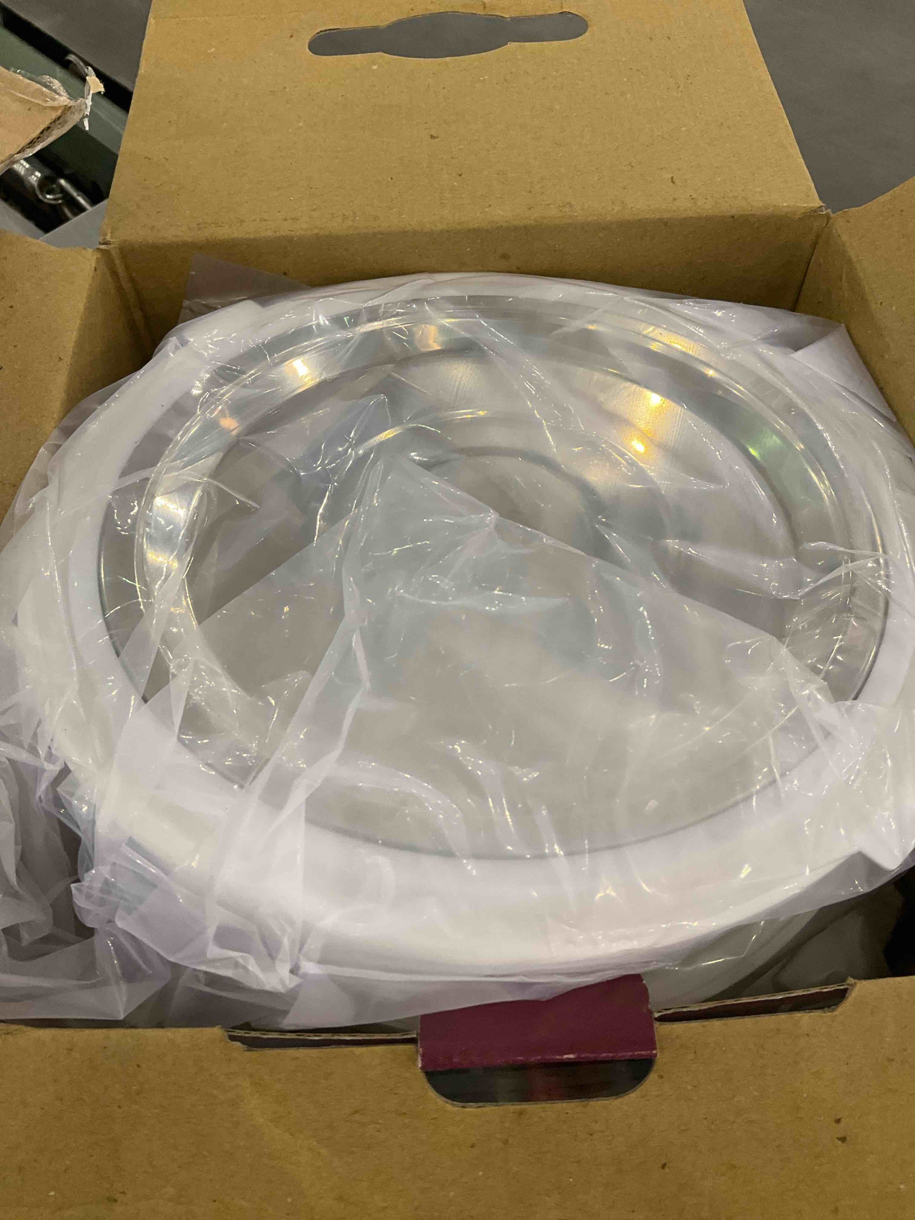 https://s3.amazonaws.com/lotting-images-prod/BargainHunt/EXS01501330_1717761706035.jpeg