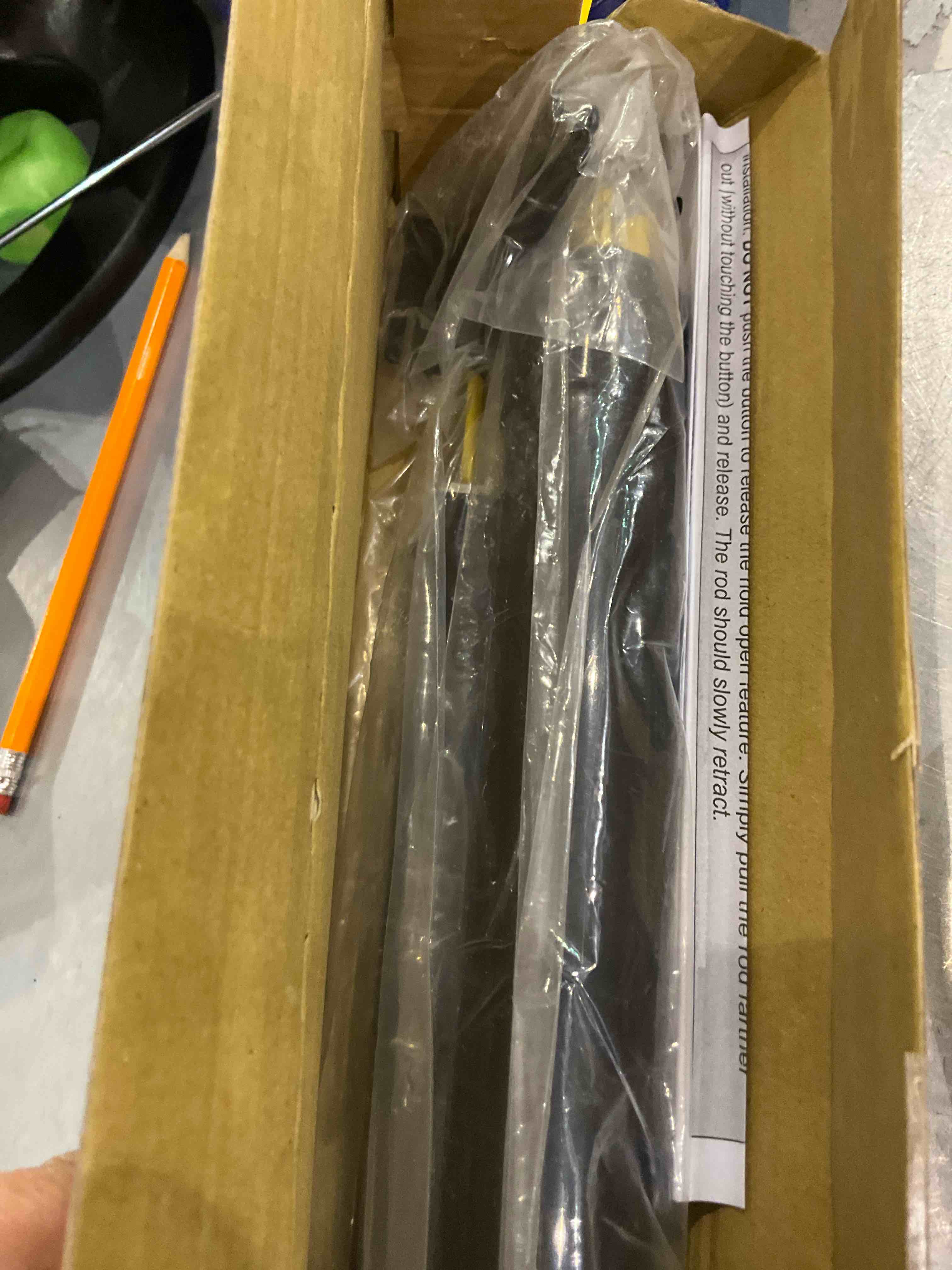 https://s3.amazonaws.com/lotting-images-prod/BargainHunt/EXS01501508_1716463003015.jpeg
