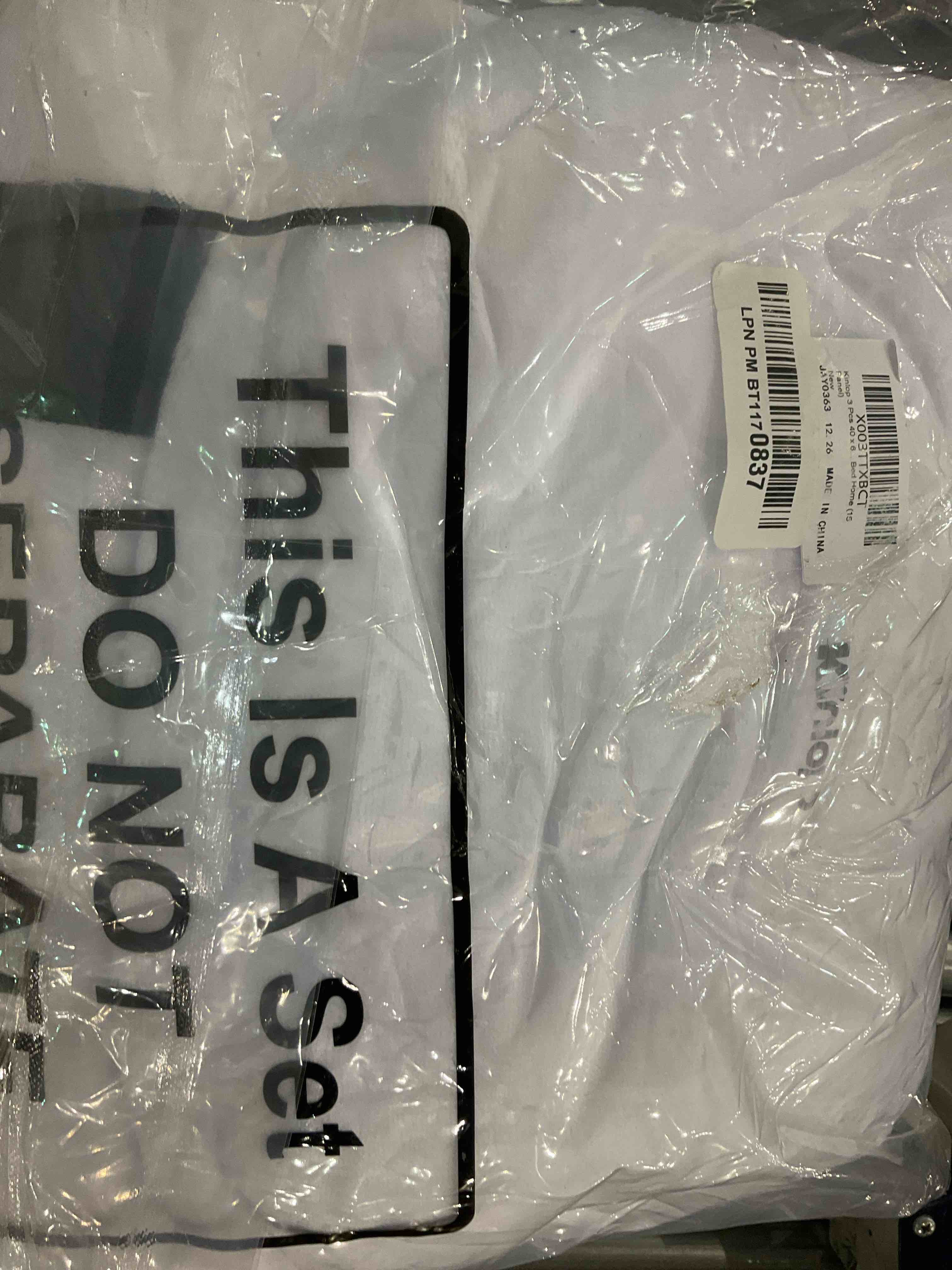 https://s3.amazonaws.com/lotting-images-prod/BargainHunt/EXS01501514_1716464076164.jpeg