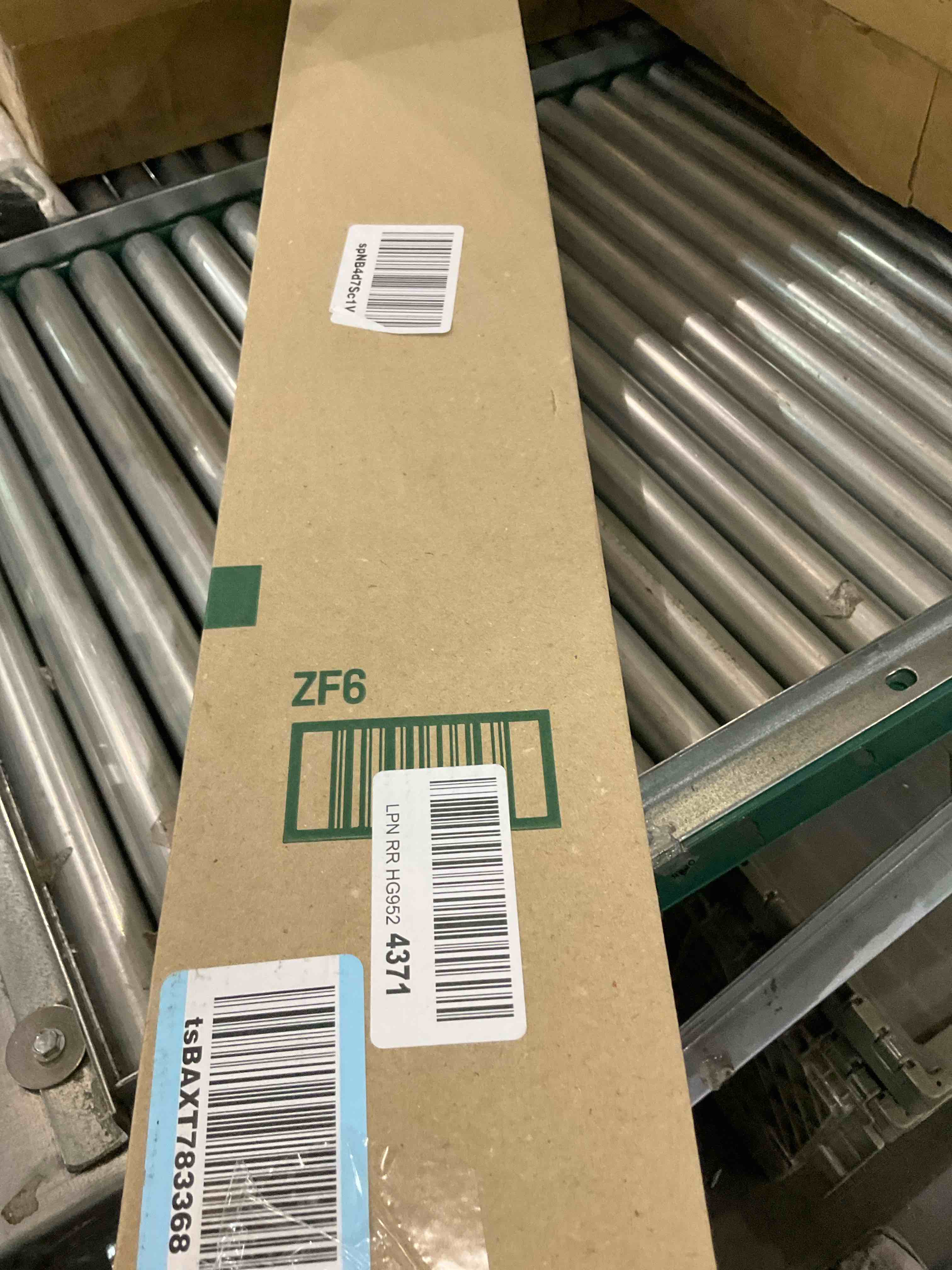 https://s3.amazonaws.com/lotting-images-prod/BargainHunt/EXS01501631_1716552672575.jpeg