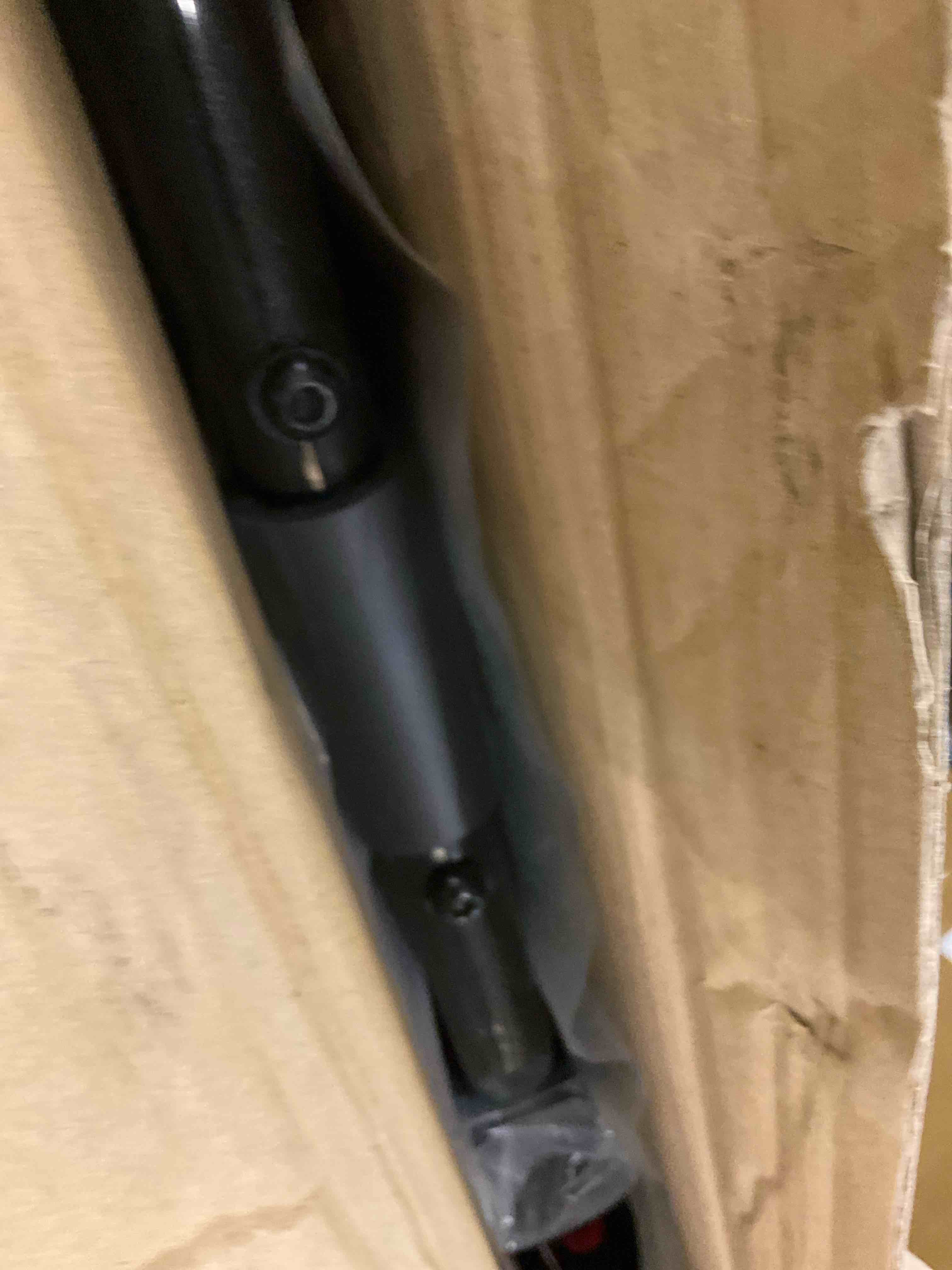 https://s3.amazonaws.com/lotting-images-prod/BargainHunt/EXS01501703_1716898153884.jpeg