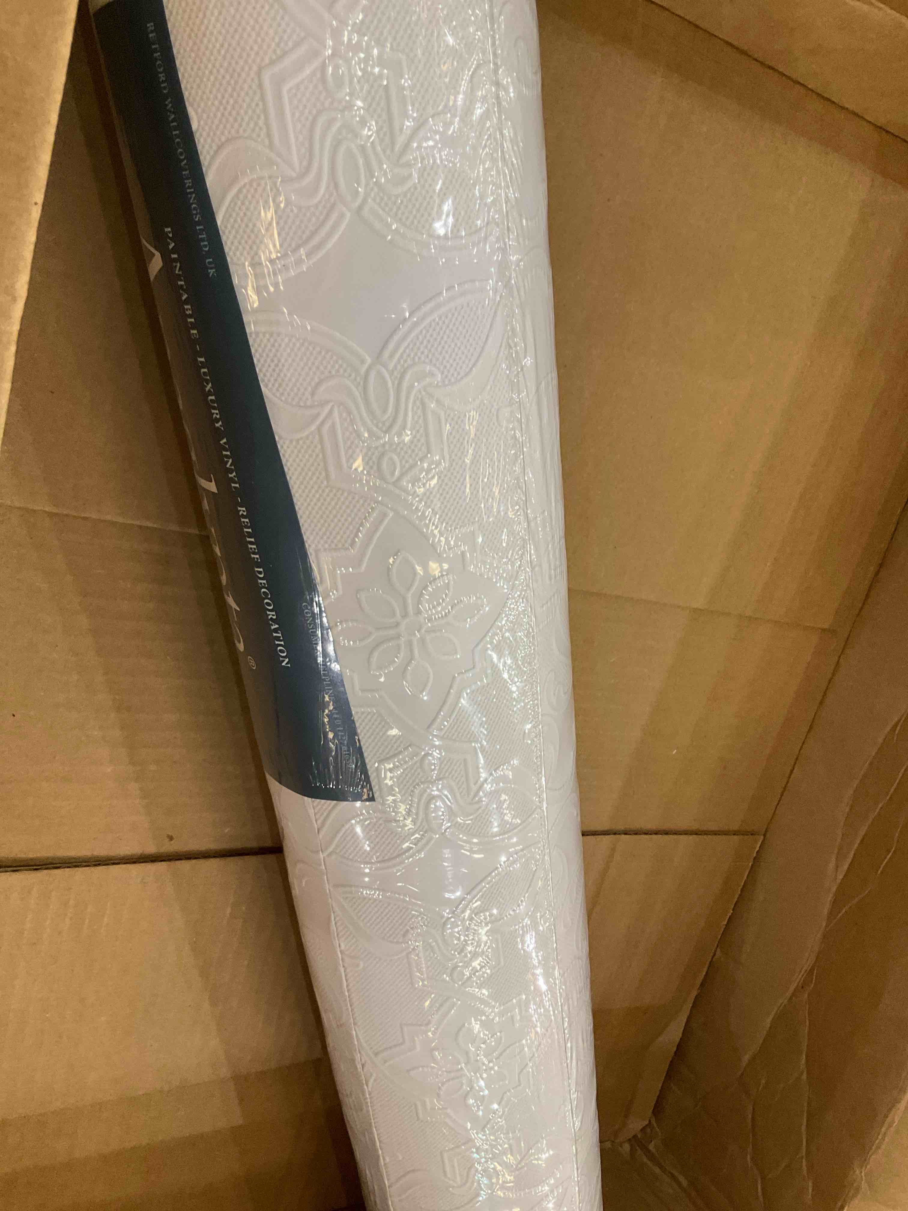 https://s3.amazonaws.com/lotting-images-prod/BargainHunt/EXS01501734_1716907913613.jpeg