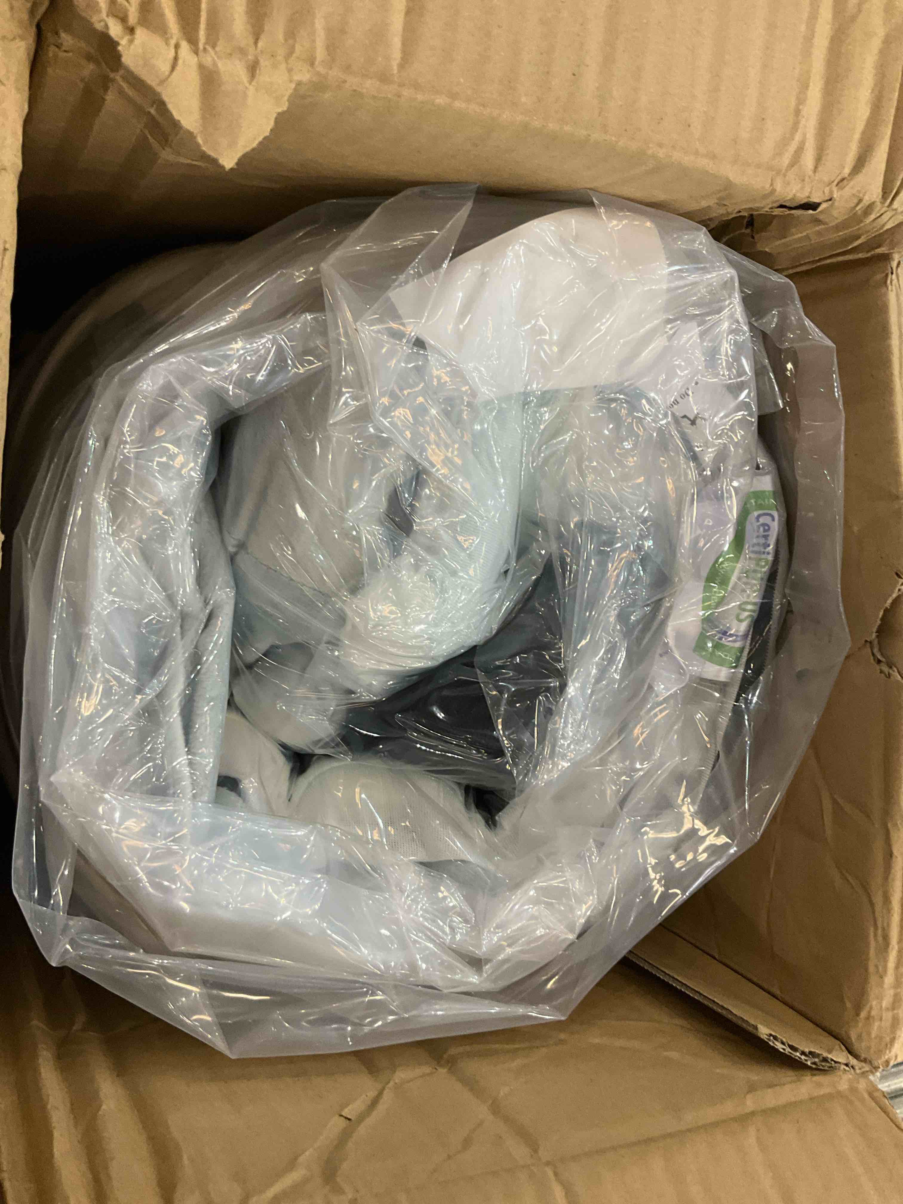 https://s3.amazonaws.com/lotting-images-prod/BargainHunt/EXS01501741_1716909545497.jpeg