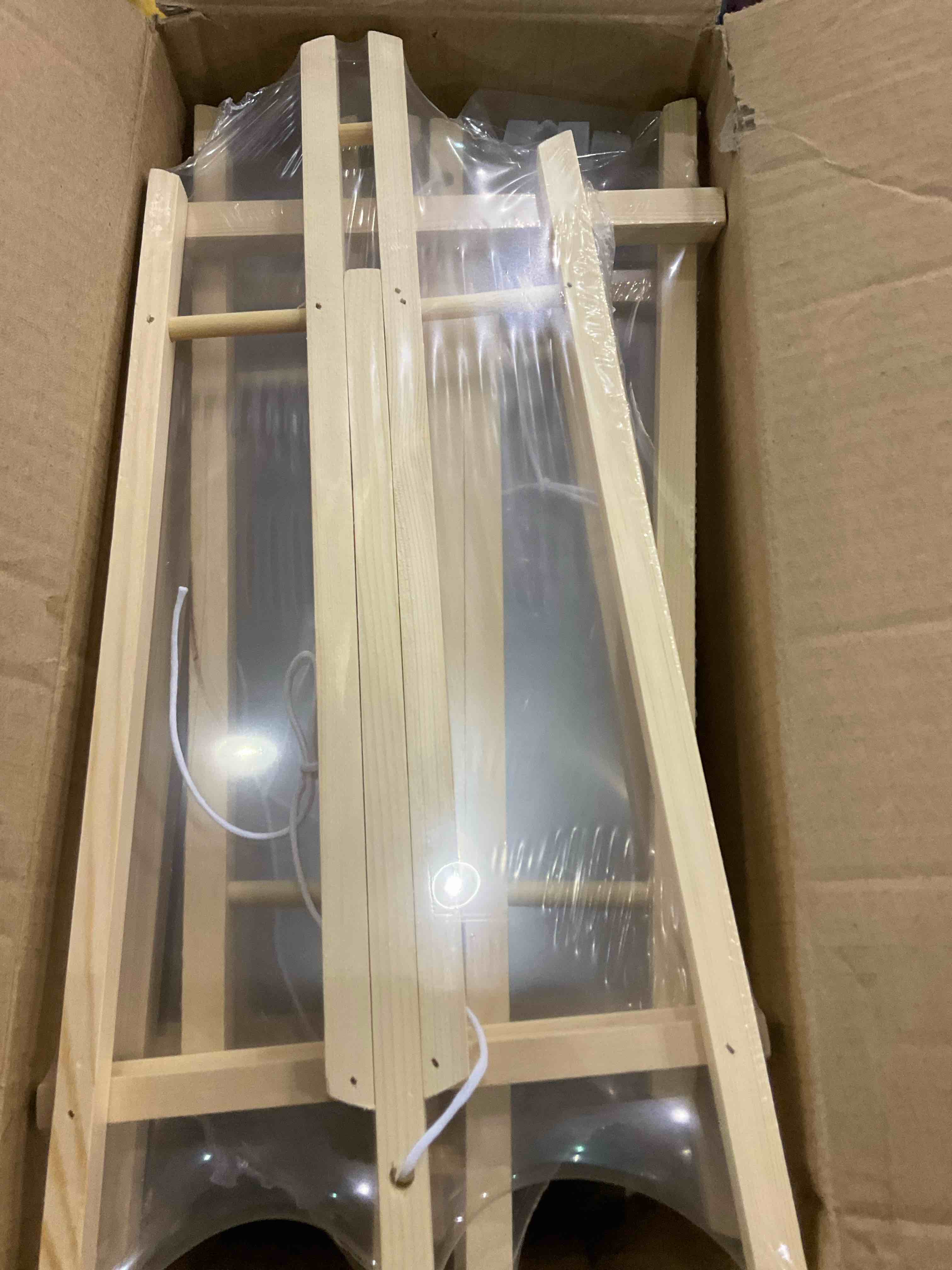 https://s3.amazonaws.com/lotting-images-prod/BargainHunt/EXS01501805_1716981594403.jpeg
