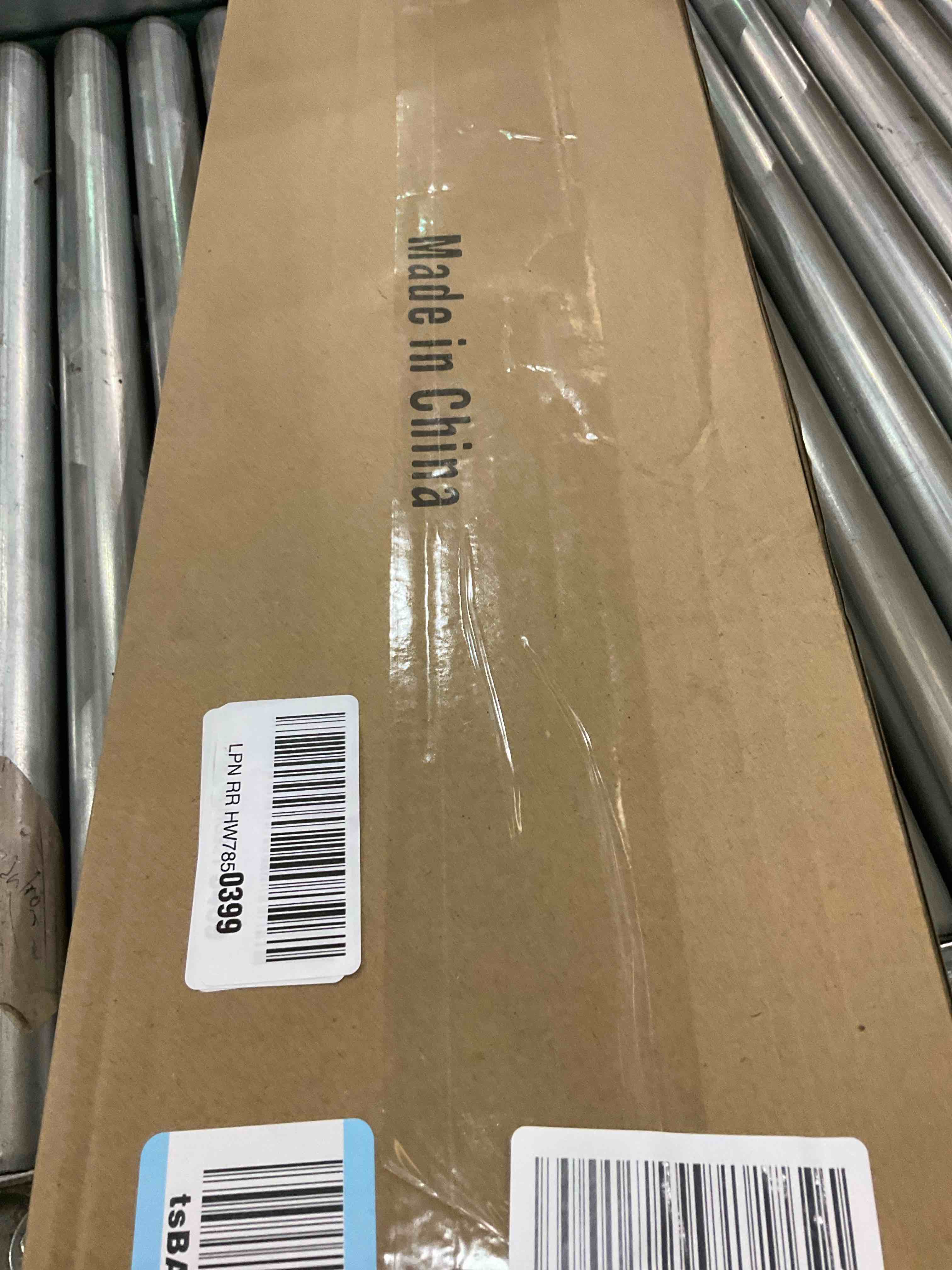 https://s3.amazonaws.com/lotting-images-prod/BargainHunt/EXS01501826_1716985882368.jpeg