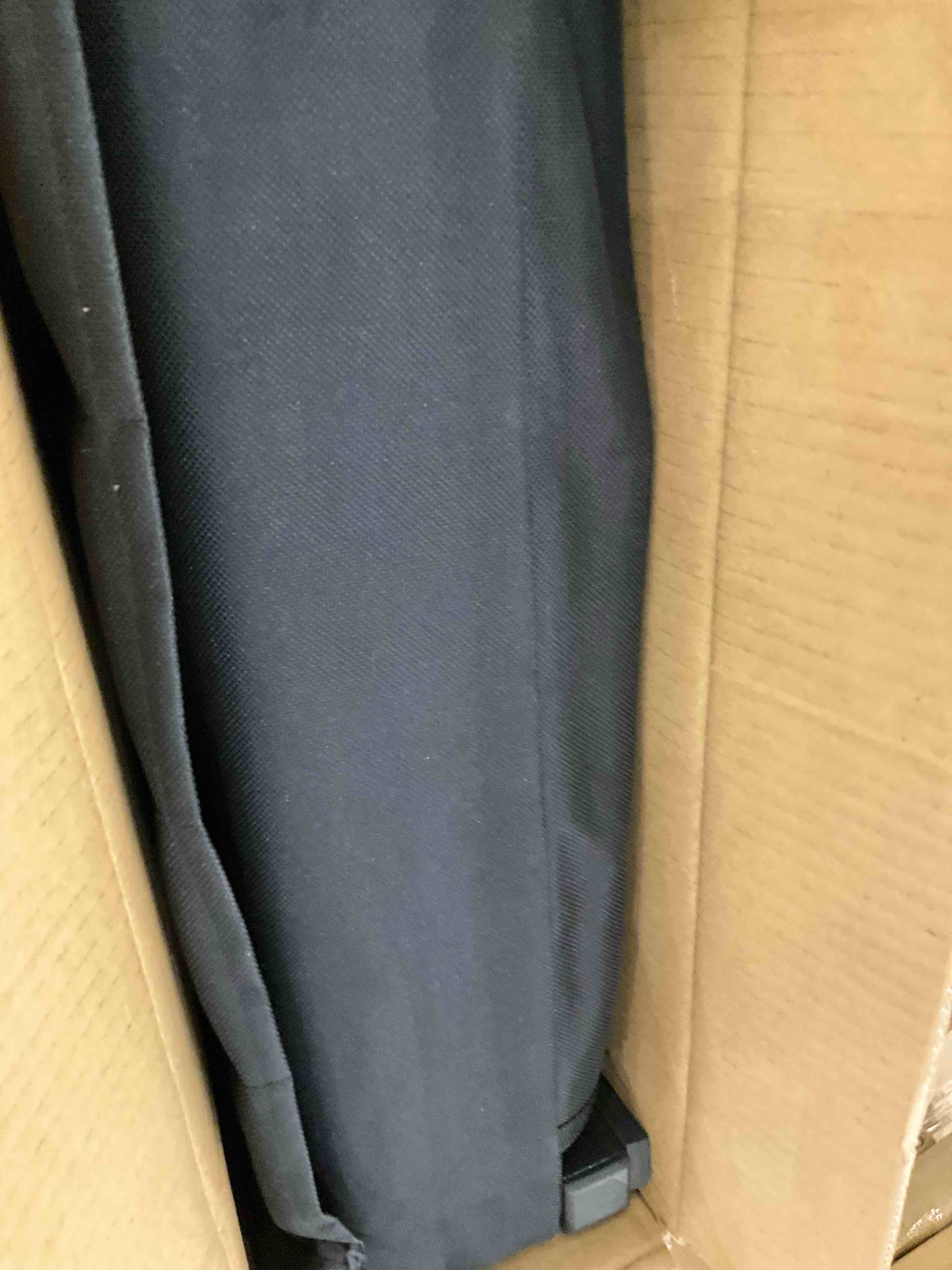 https://s3.amazonaws.com/lotting-images-prod/BargainHunt/EXS01501866_1716995694553.jpeg