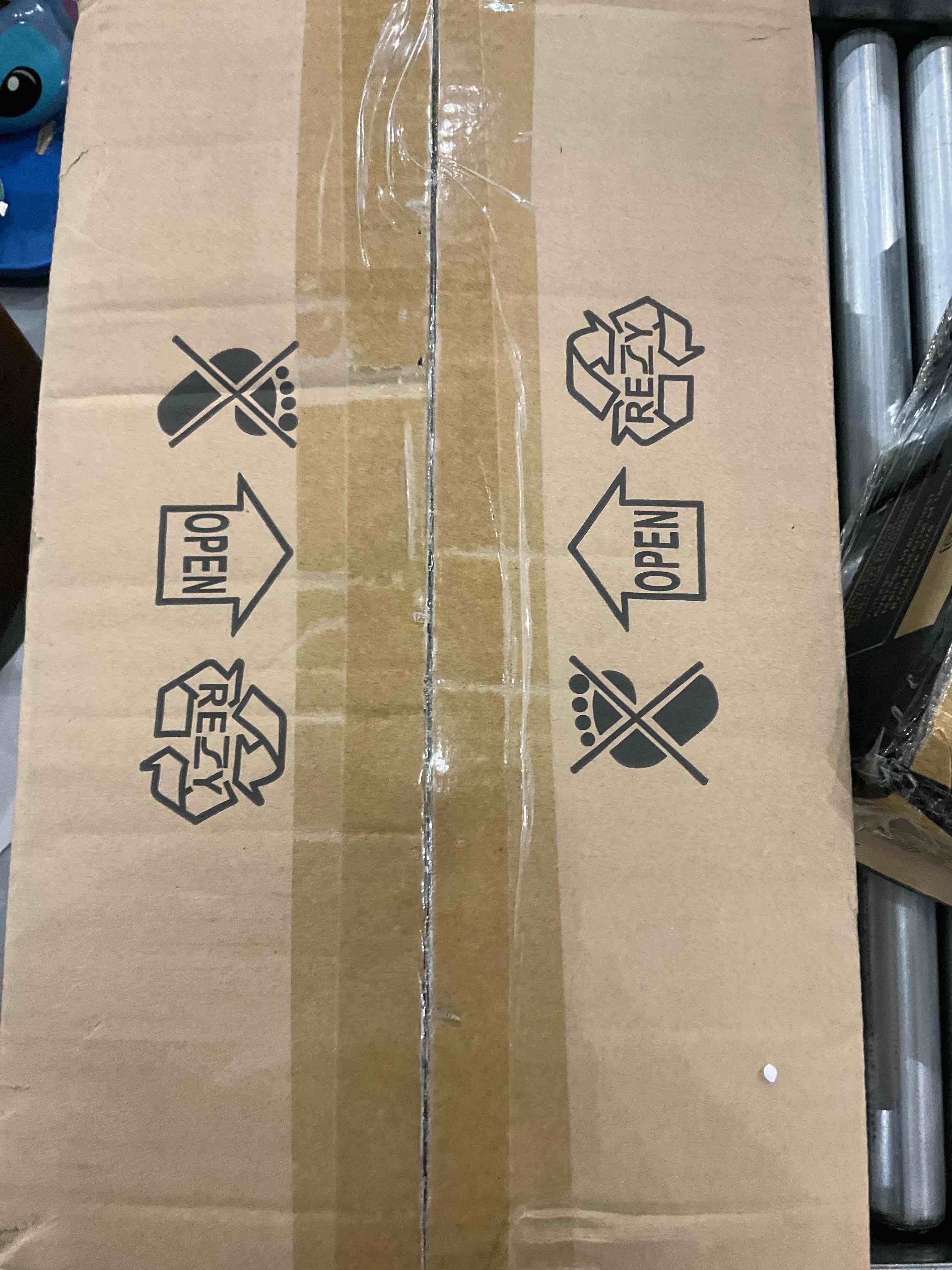 https://s3.amazonaws.com/lotting-images-prod/BargainHunt/EXS01501930_1717070606952.jpeg