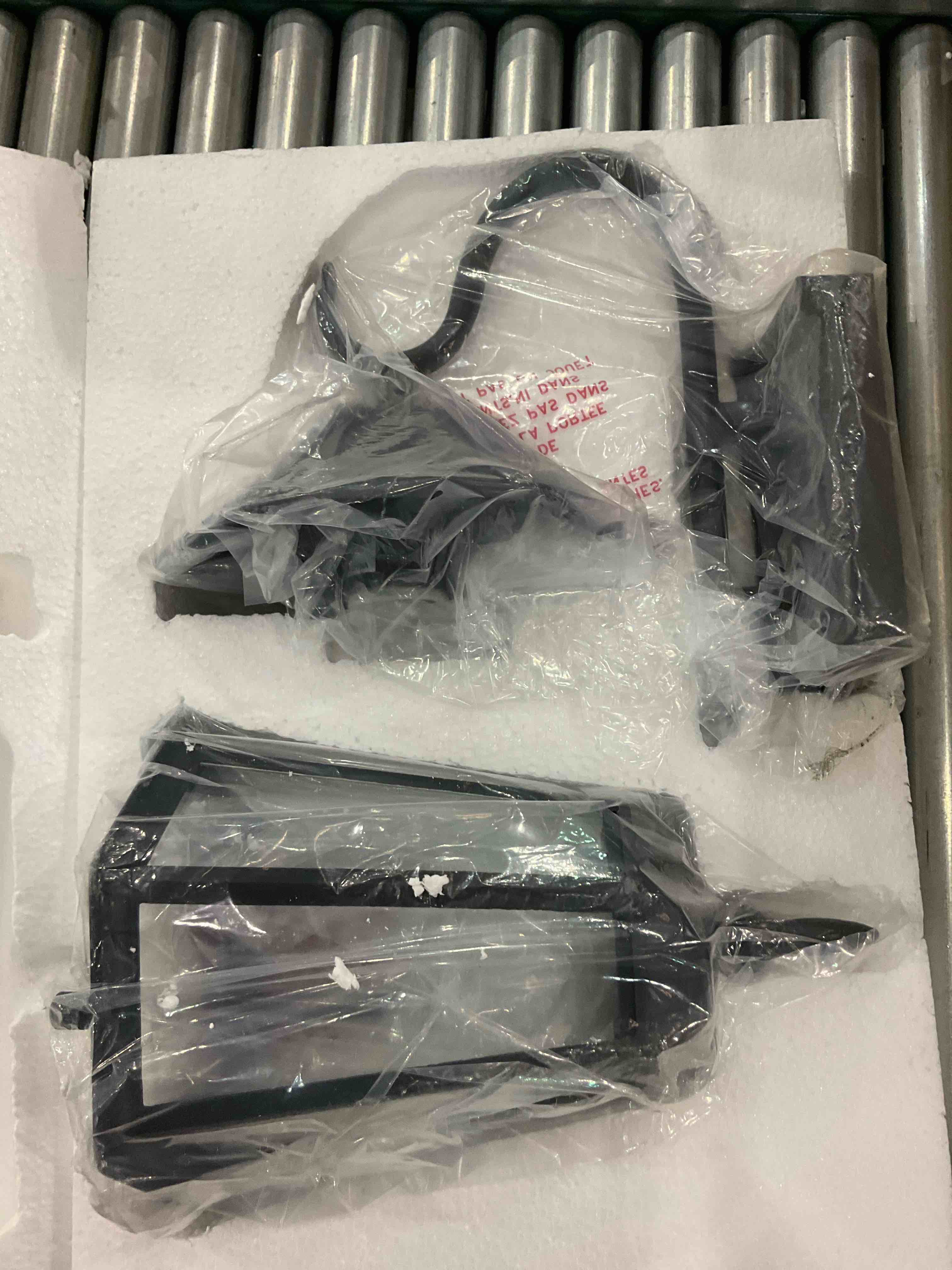 https://s3.amazonaws.com/lotting-images-prod/BargainHunt/EXS01501931_1717070971564.jpeg