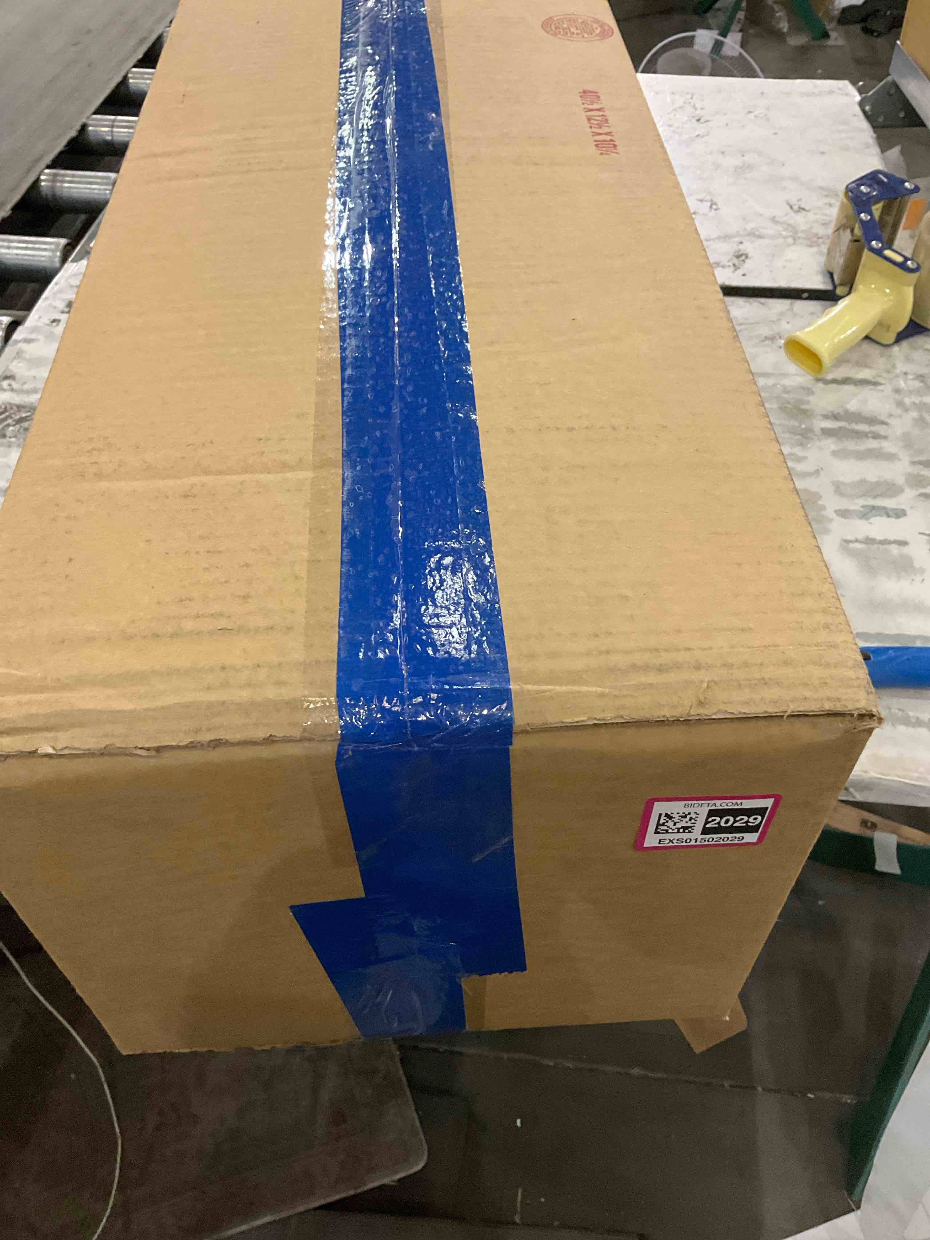 https://s3.amazonaws.com/lotting-images-prod/BargainHunt/EXS01502029_1715966478731.jpeg
