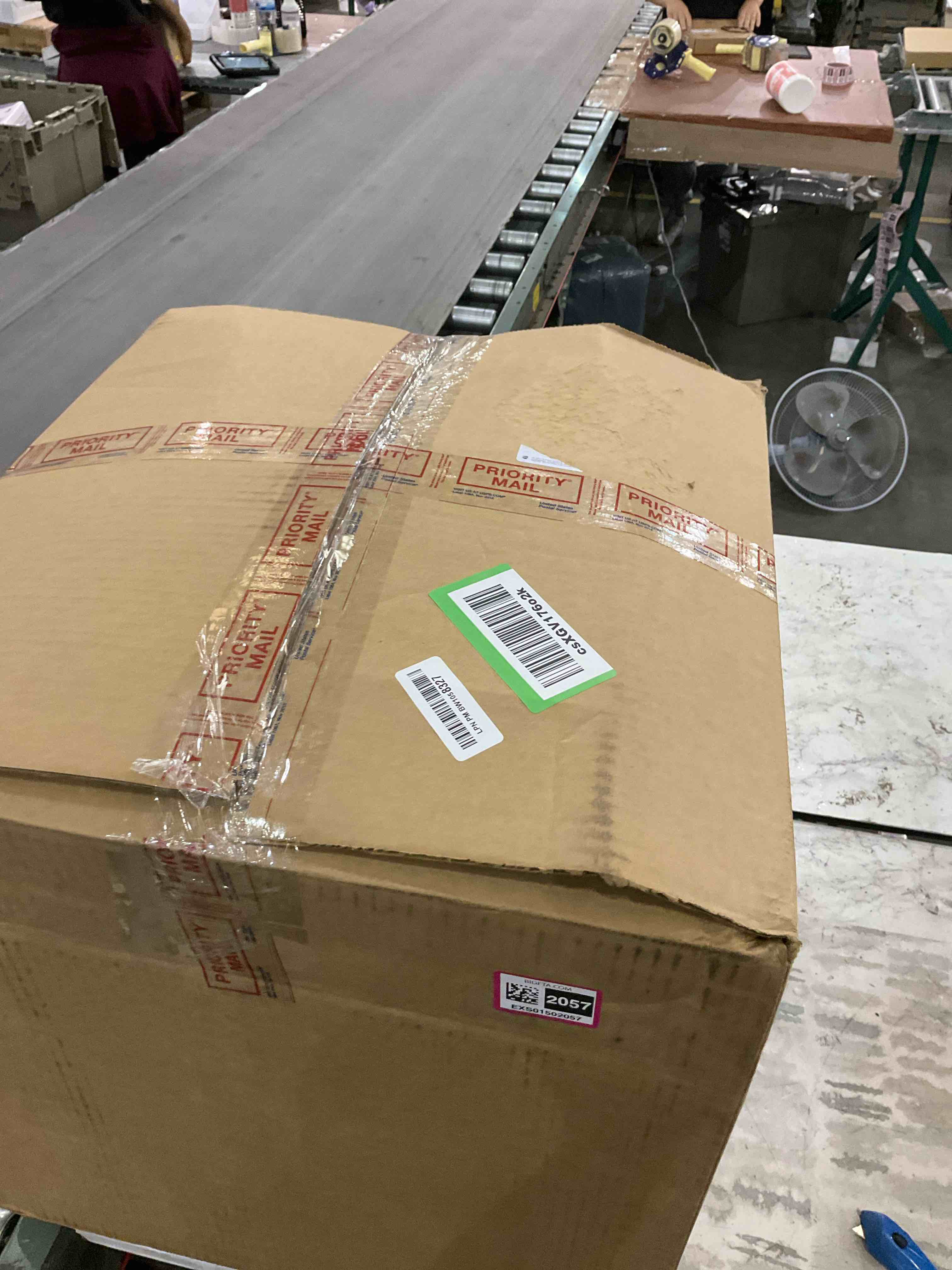 https://s3.amazonaws.com/lotting-images-prod/BargainHunt/EXS01502057_1715970609420.jpeg
