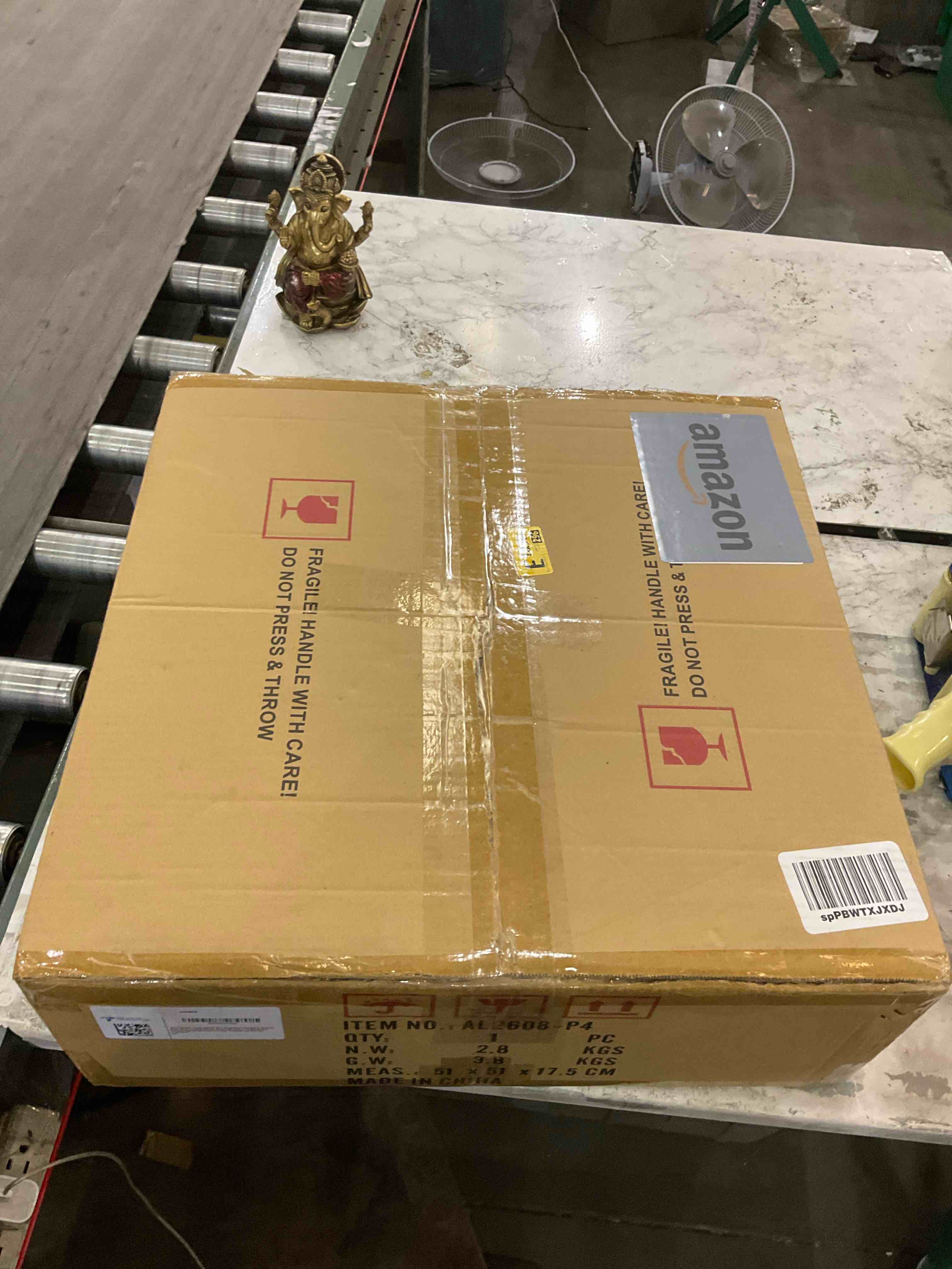 https://s3.amazonaws.com/lotting-images-prod/BargainHunt/EXS01502126_1716211871719.jpeg