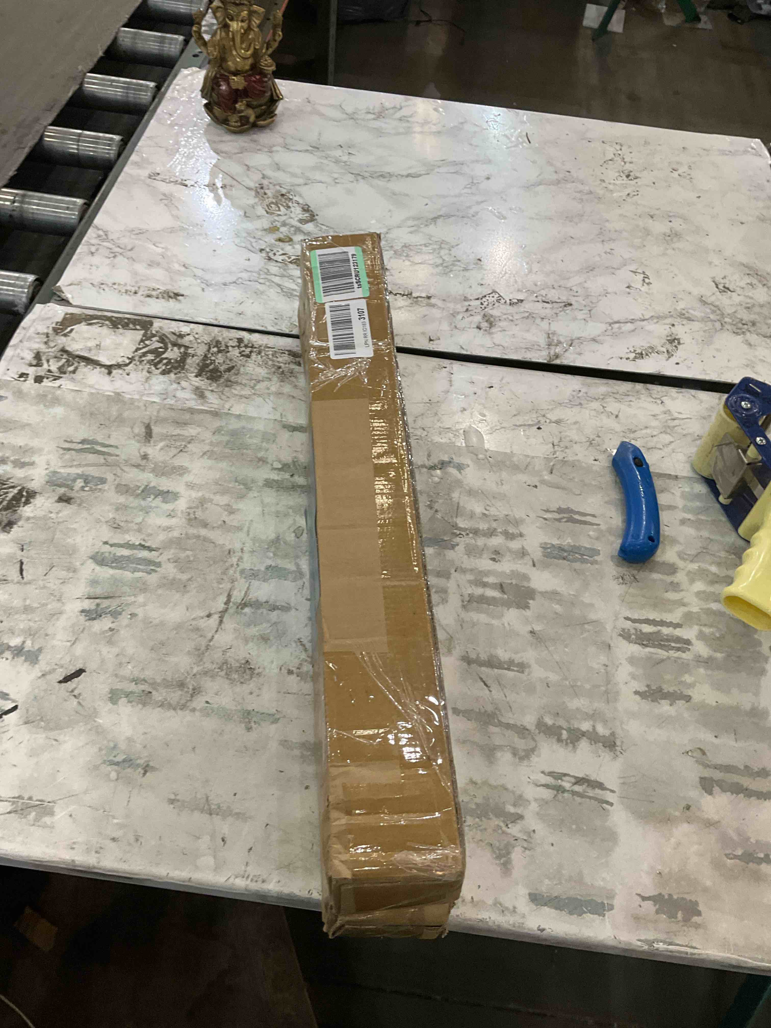 https://s3.amazonaws.com/lotting-images-prod/BargainHunt/EXS01502139_1716212893927.jpeg