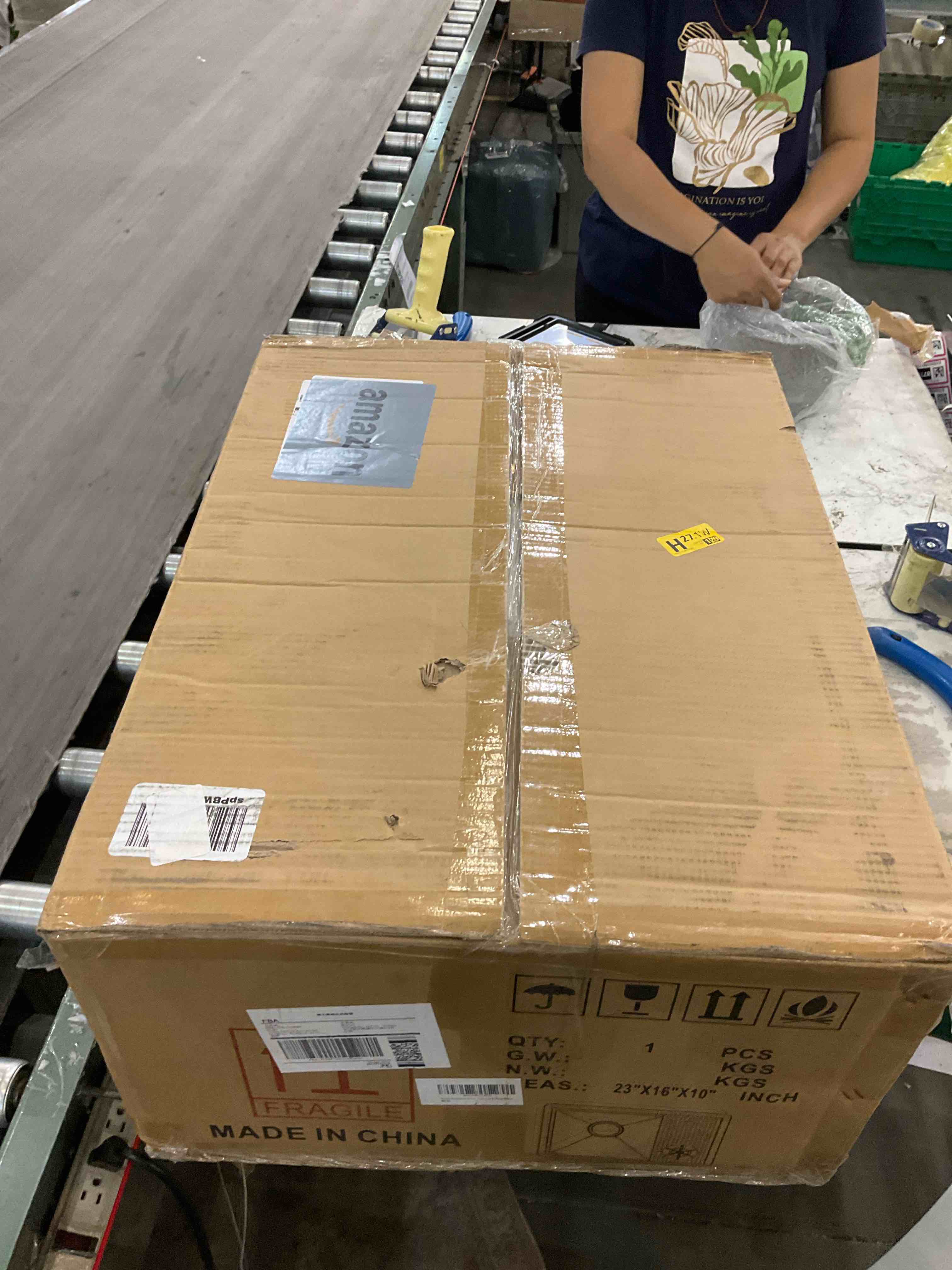 https://s3.amazonaws.com/lotting-images-prod/BargainHunt/EXS01502334_1716298954168.jpeg