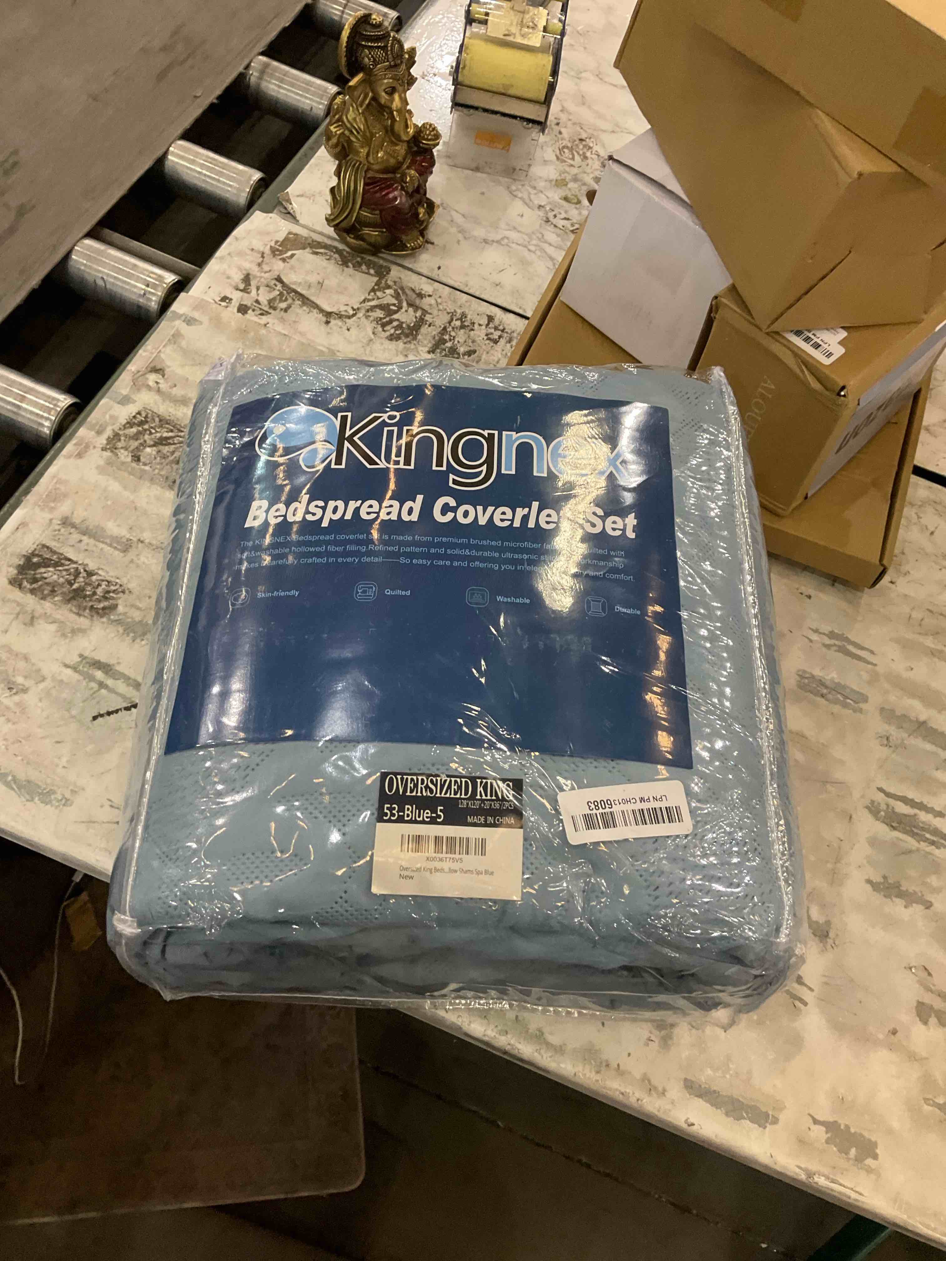 https://s3.amazonaws.com/lotting-images-prod/BargainHunt/EXS01502358_1716300516697.jpeg