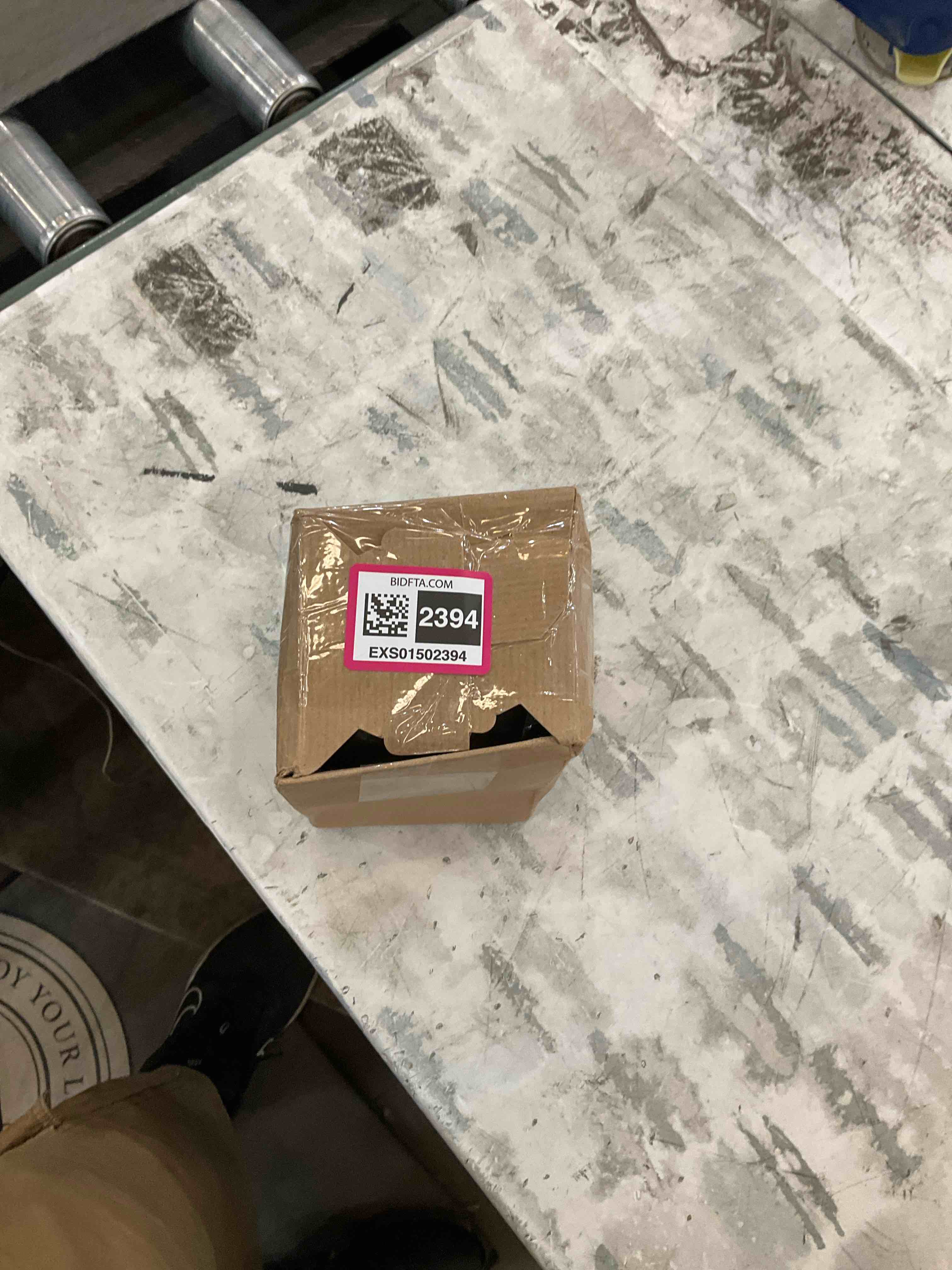 https://s3.amazonaws.com/lotting-images-prod/BargainHunt/EXS01502394_1716304913387.jpeg