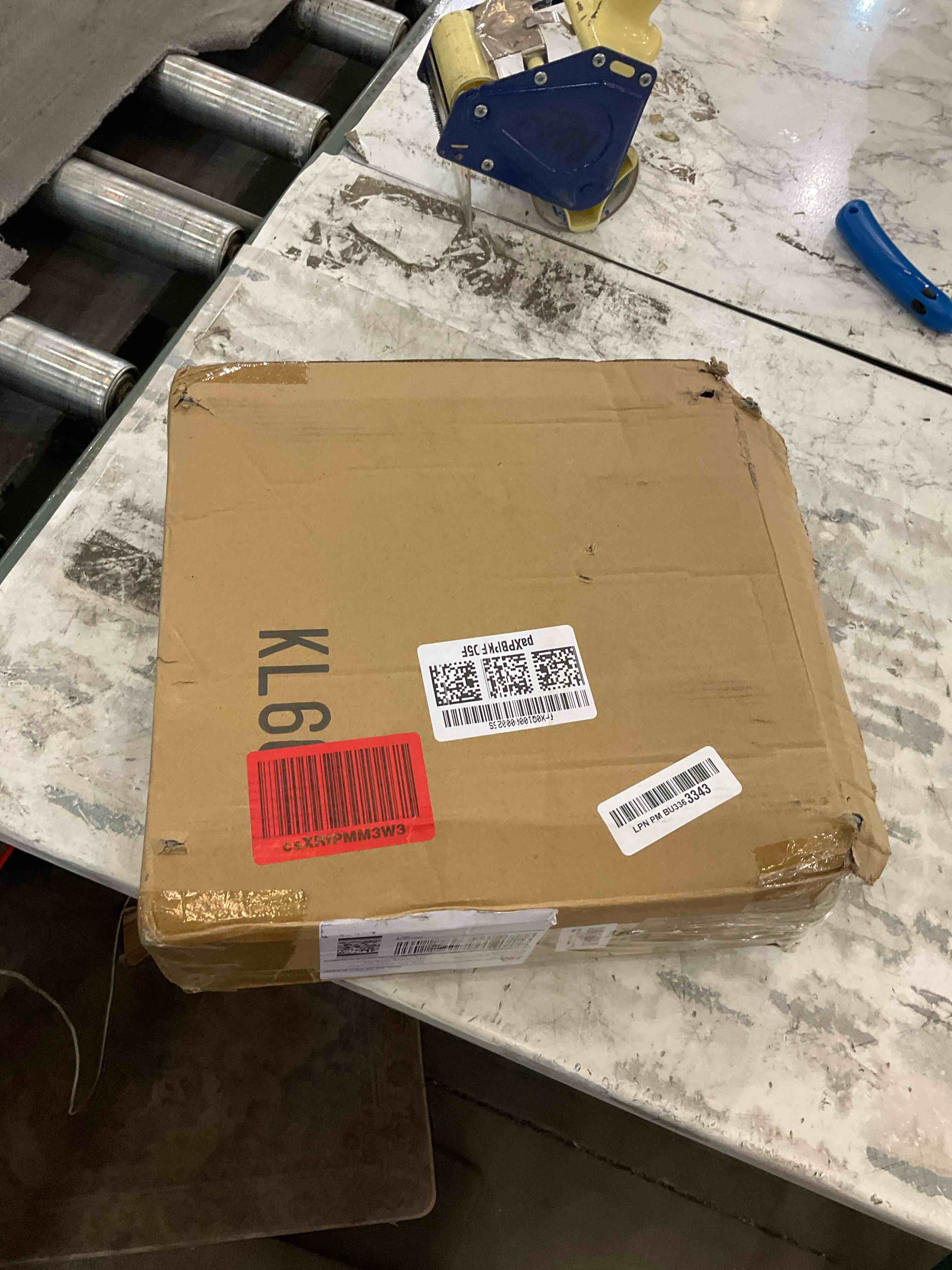 https://s3.amazonaws.com/lotting-images-prod/BargainHunt/EXS01502395_1716304939029.jpeg