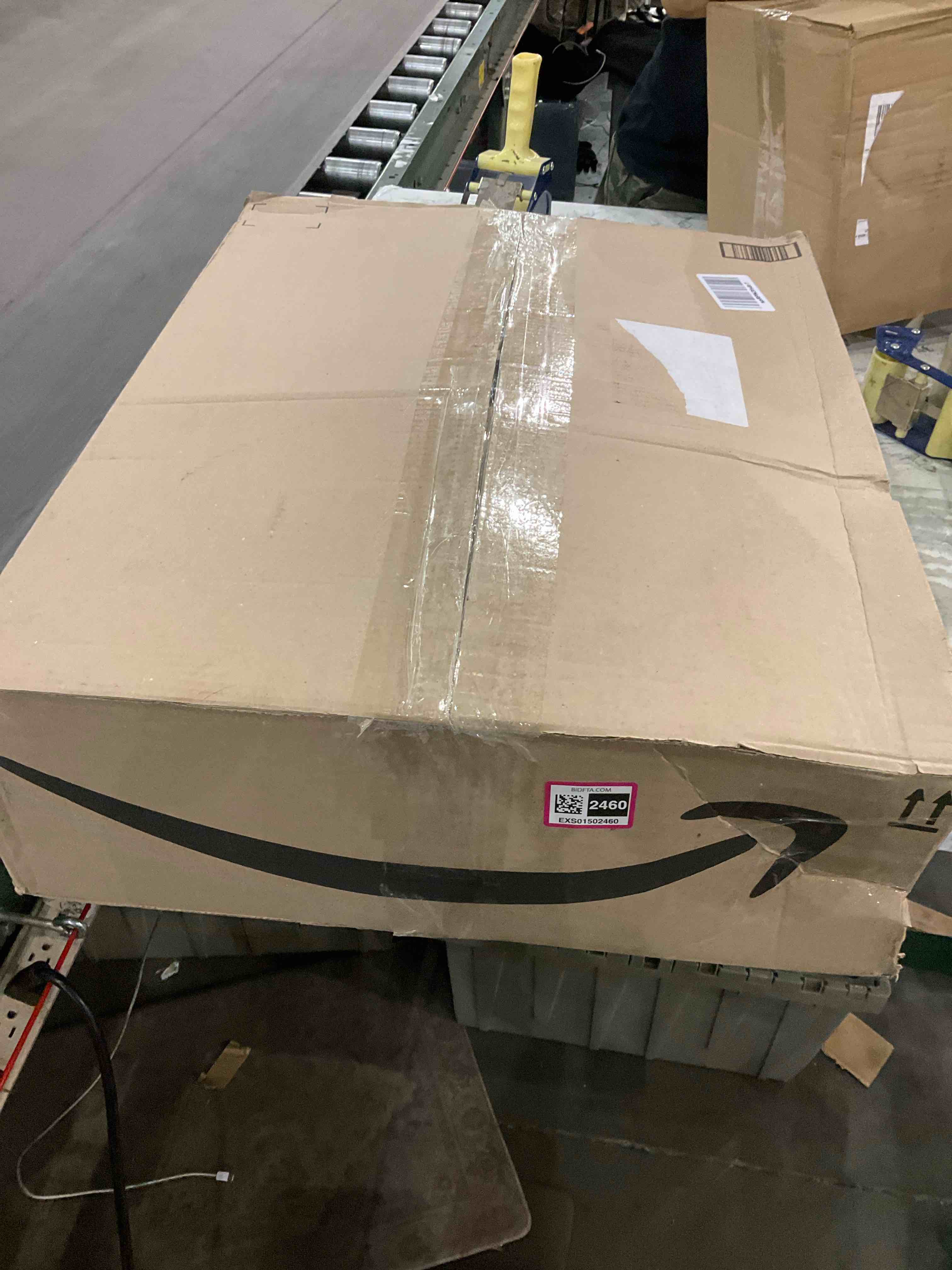 https://s3.amazonaws.com/lotting-images-prod/BargainHunt/EXS01502460_1716377161331.jpeg