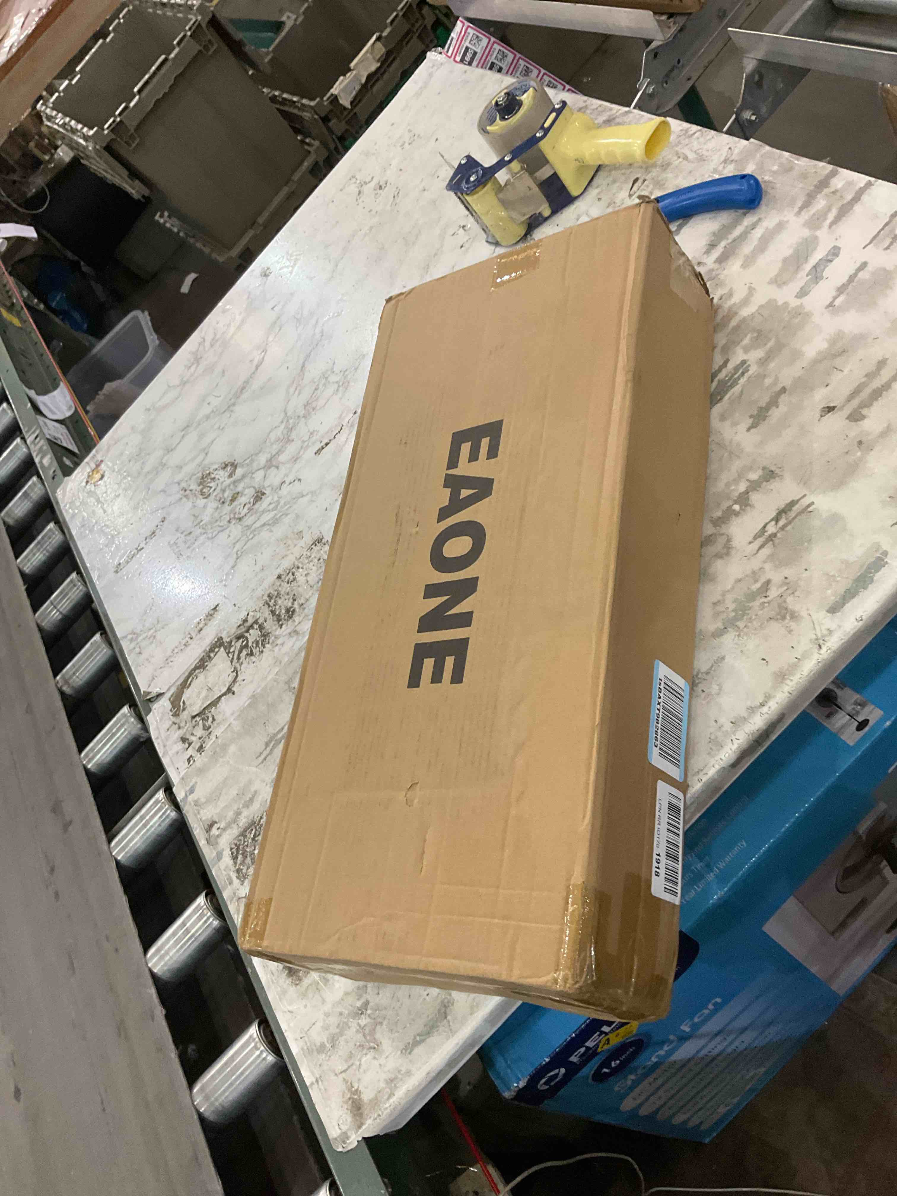 https://s3.amazonaws.com/lotting-images-prod/BargainHunt/EXS01502607_1717422726241.jpeg